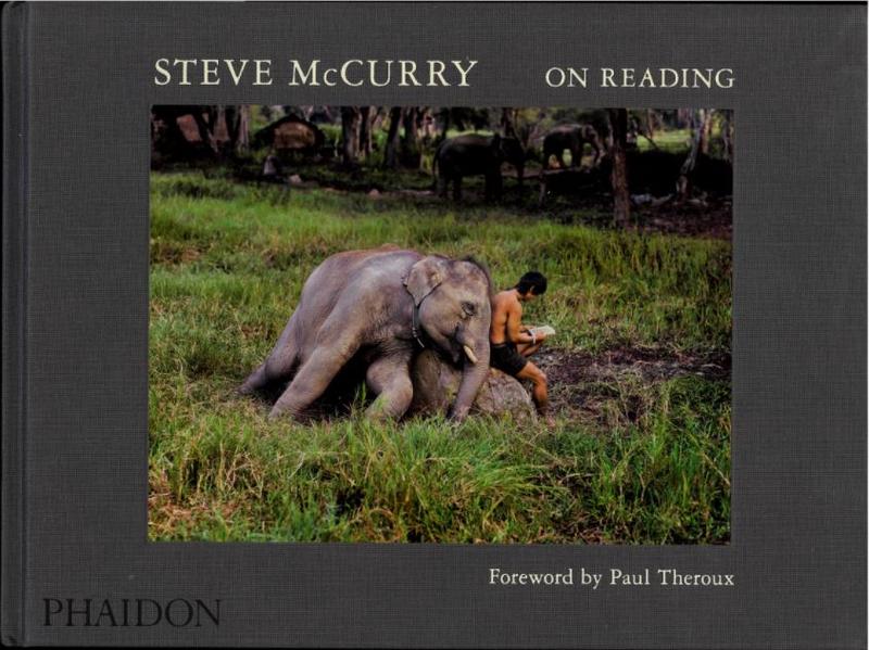 Steve McCurry : on reading / foreword by Paul Theroux cover