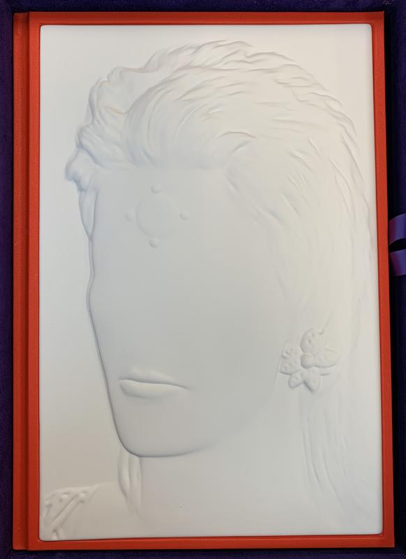 David Bowie : a photographic memoir / through the lens of Terry O'Neill cover