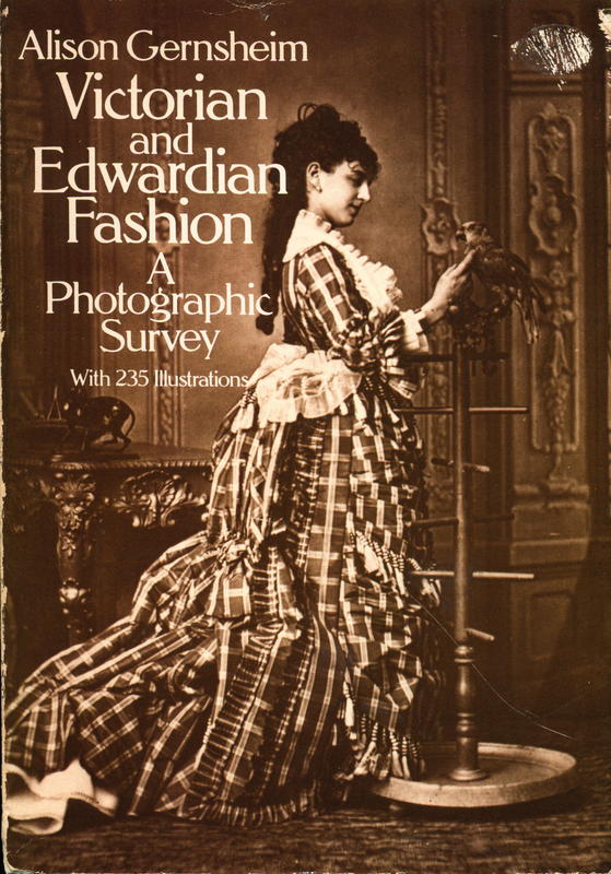 Victorian and Edwardian fashion : a photographic survey / by Alison Gernsheim cover