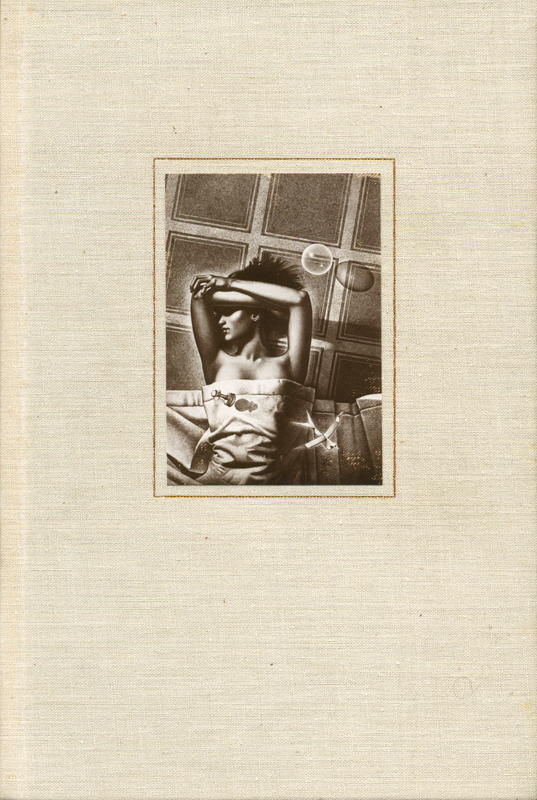 The ghost light : Masterworks of science fiction and fantasy / Fritz Leiber ; book design by Alex Jay cover