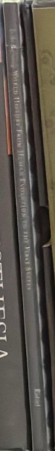 195 + 152 : Tom Platzer photography spine