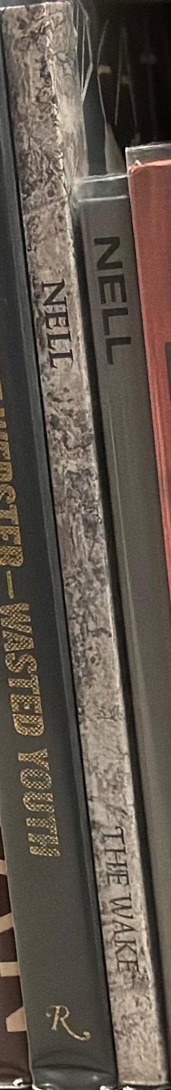 Between heaven and hell : the story of a thousand years of artistic life in Russia / W. Bruce Lincoln spine