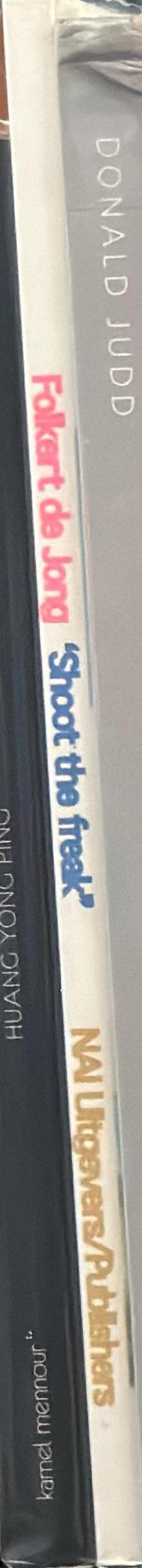 Folkert de Jong : 'shoot the freak' spine