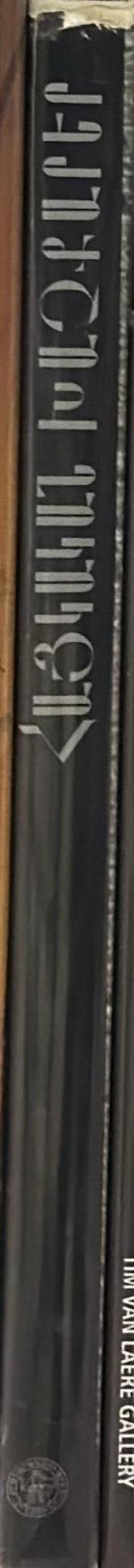 Armenian Khatchkars / Levon Azarian spine