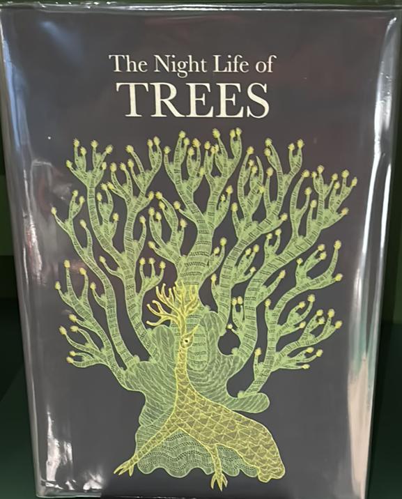 The hidden life of trees / Peter Wohlleben ; translated by Jane Billinghurst live cover
