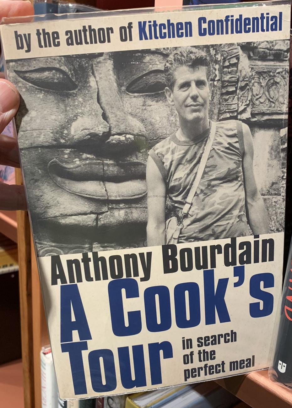 A cook's tour : in search of the perfect meal / Anthony Bourdain live cover