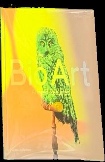 Bird : exploring the winged world / commissioning editor, Victoria Clarke live cover