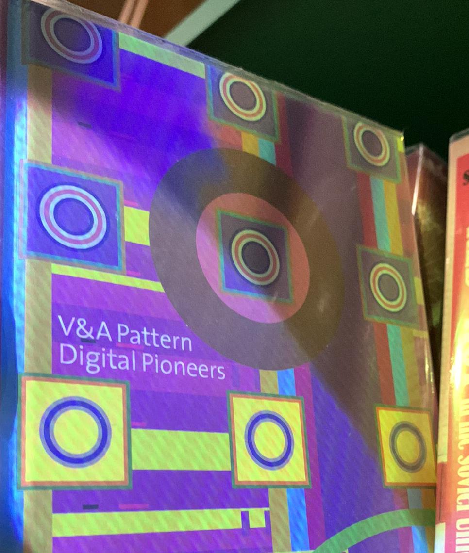 V&A pattern : digital pioneers / [Honor Beddard and Douglas Dodds] live cover