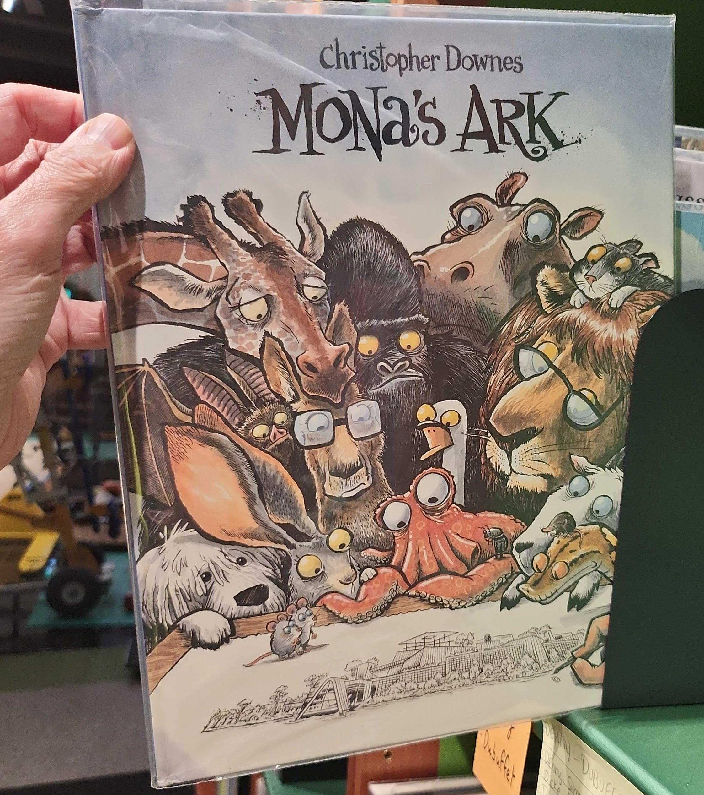 Mona's ark : a zoological appreciation of art from the Mona collection live cover