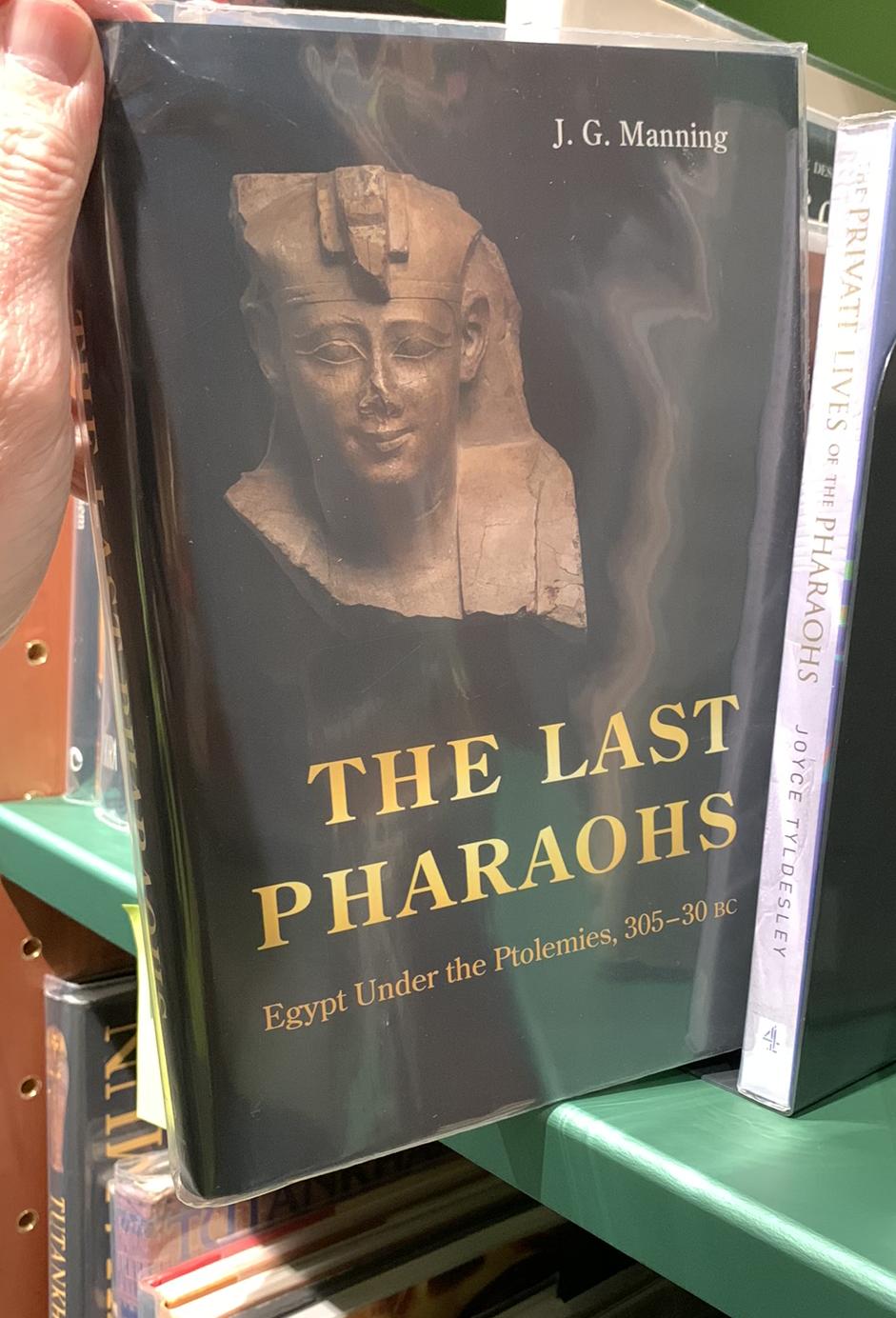 The last pharaohs : Egypt under the Ptolemies, 305-30 BC live cover