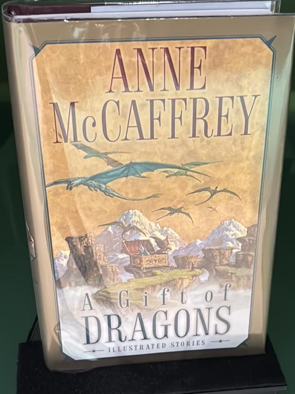 A gift of dragons / Anne McCaffrey live cover