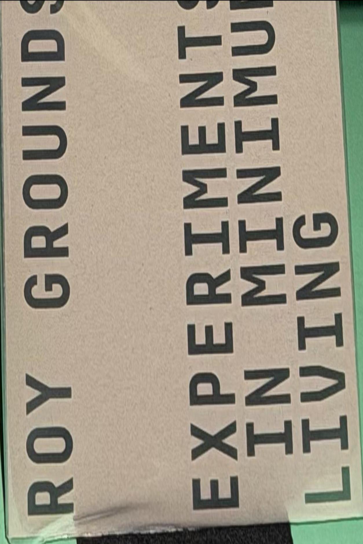Roy Grounds : experiments in minimum living live cover