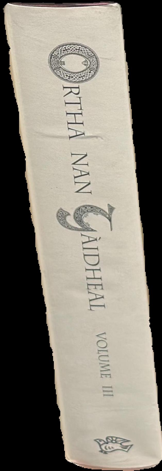 Carmina Gadelica : hymns and incantations, with illustrative notes on words, rites, and customs, dying and obsolete : volume V live spine