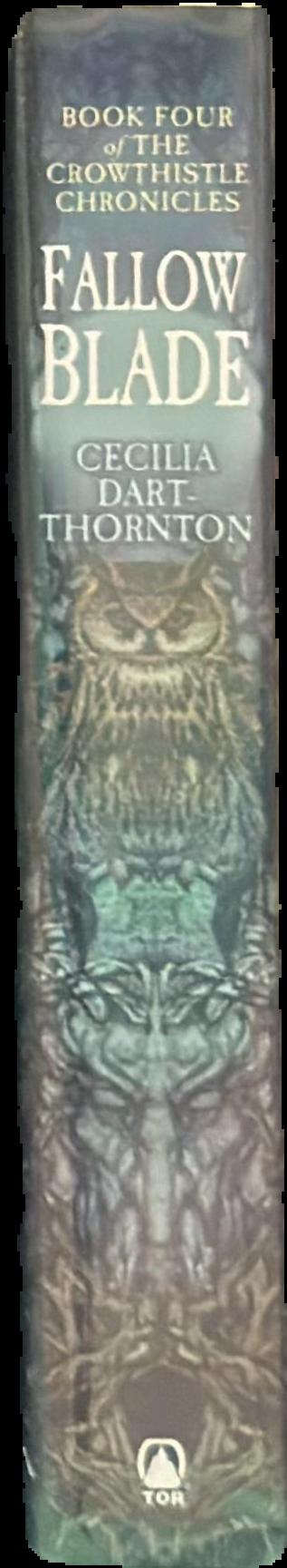 Howling dark / Christopher Ruocchio live spine