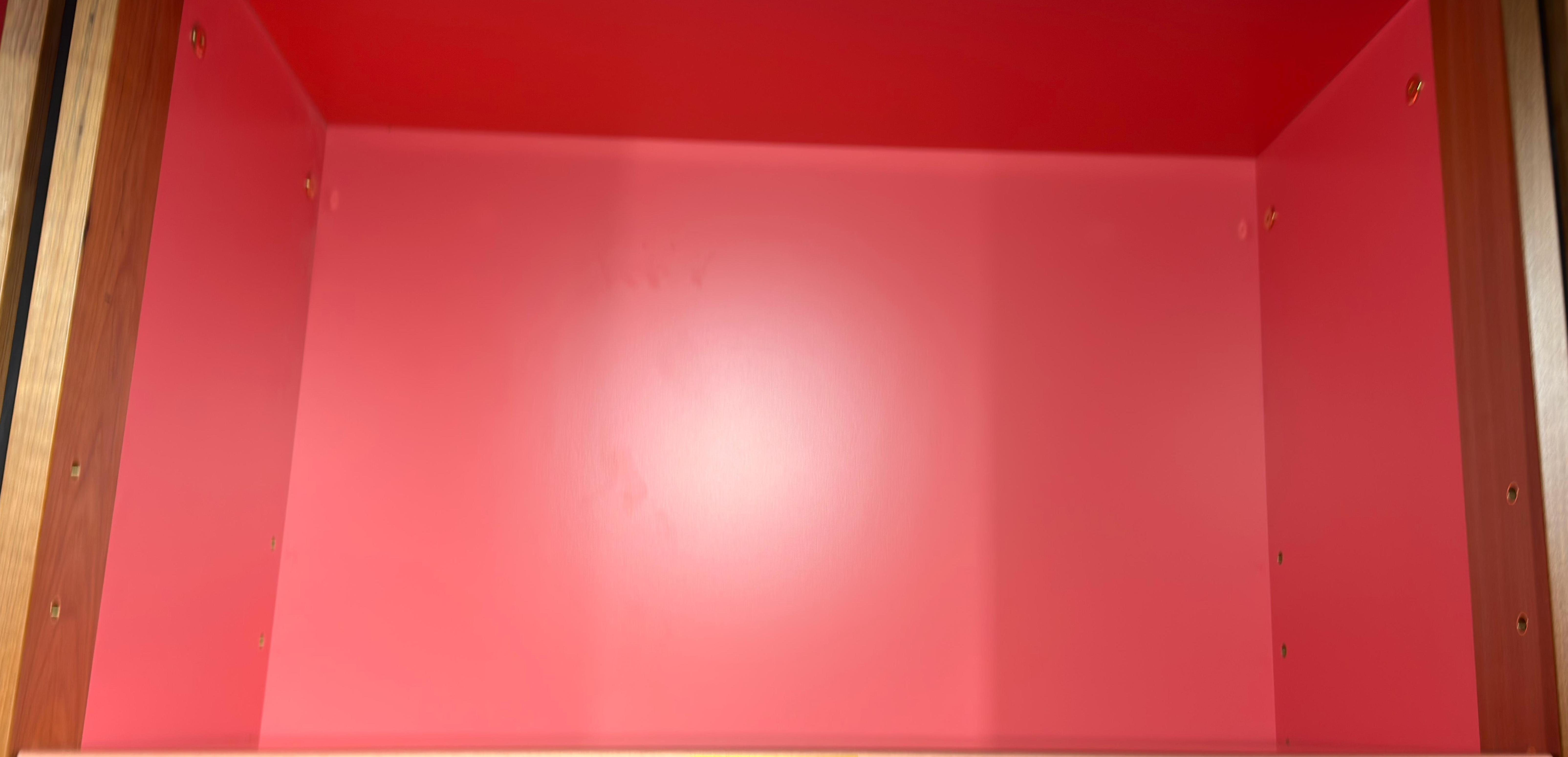 Shelf image