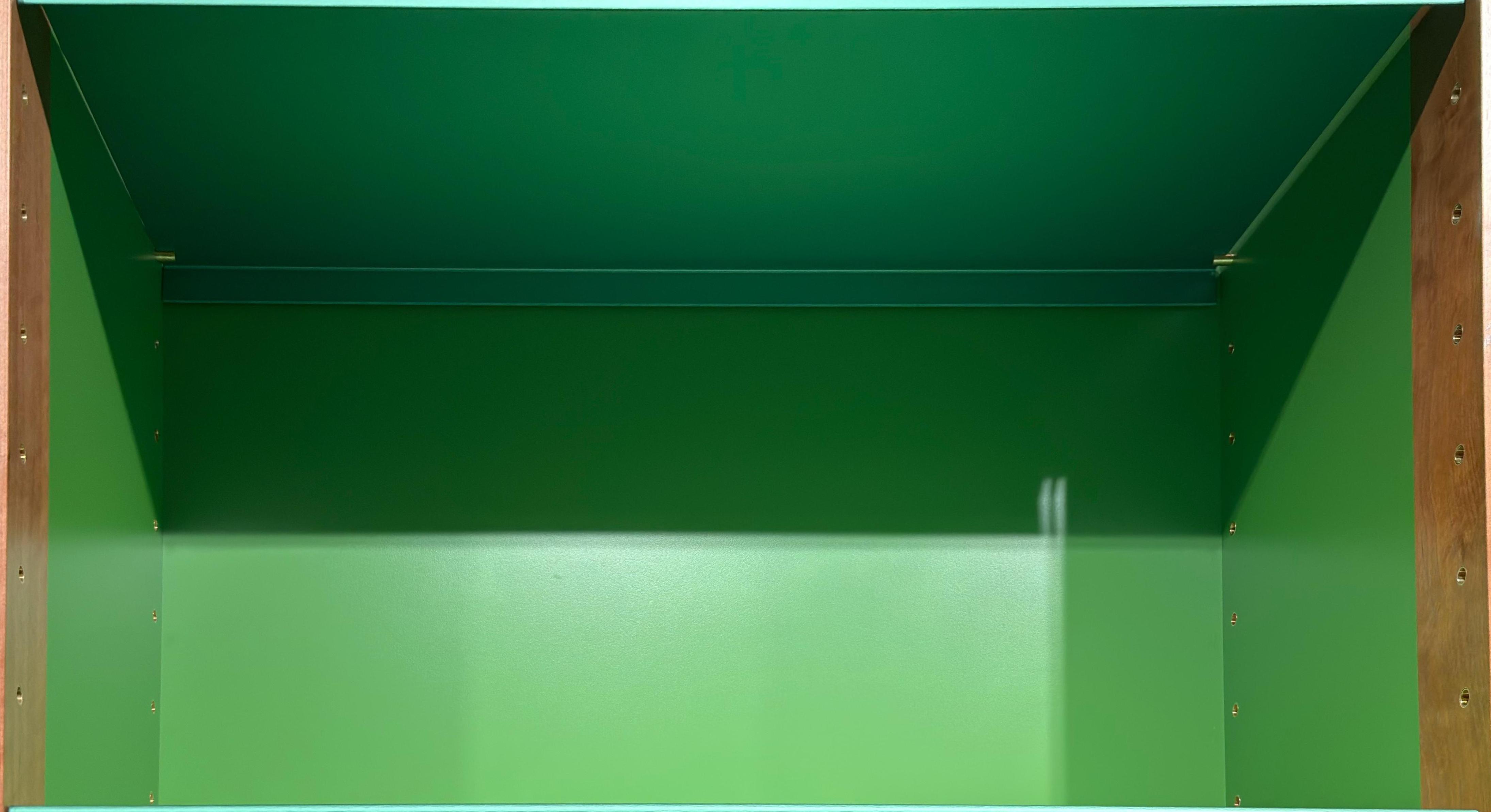 Shelf image
