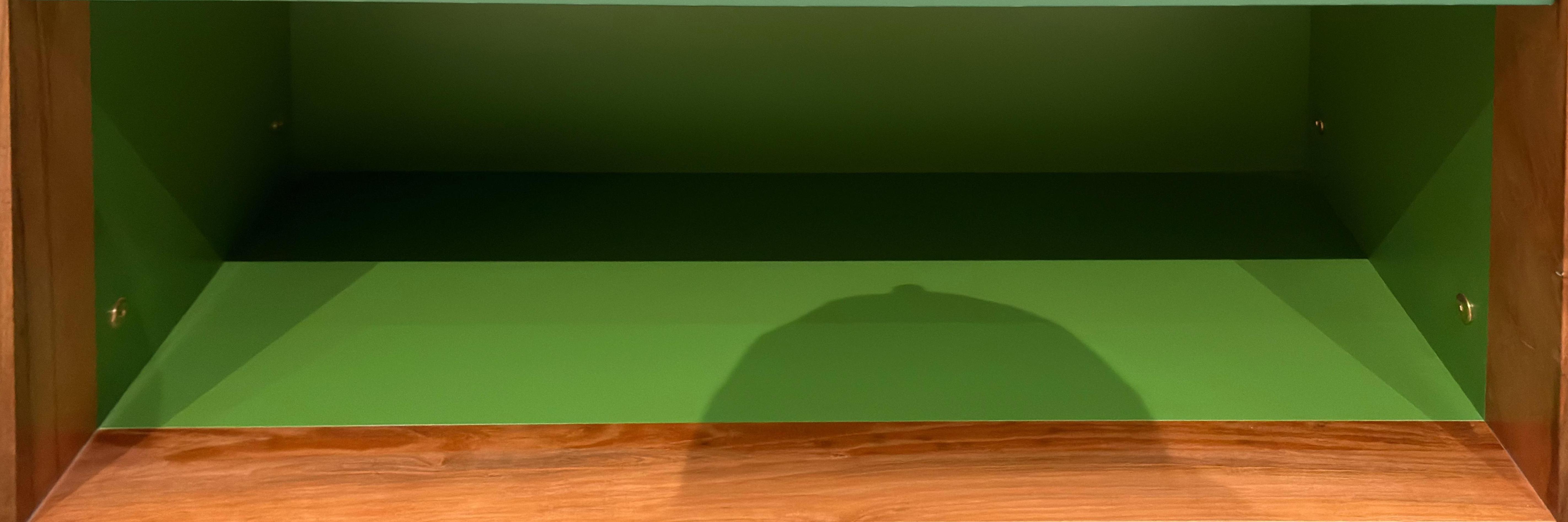 Shelf image