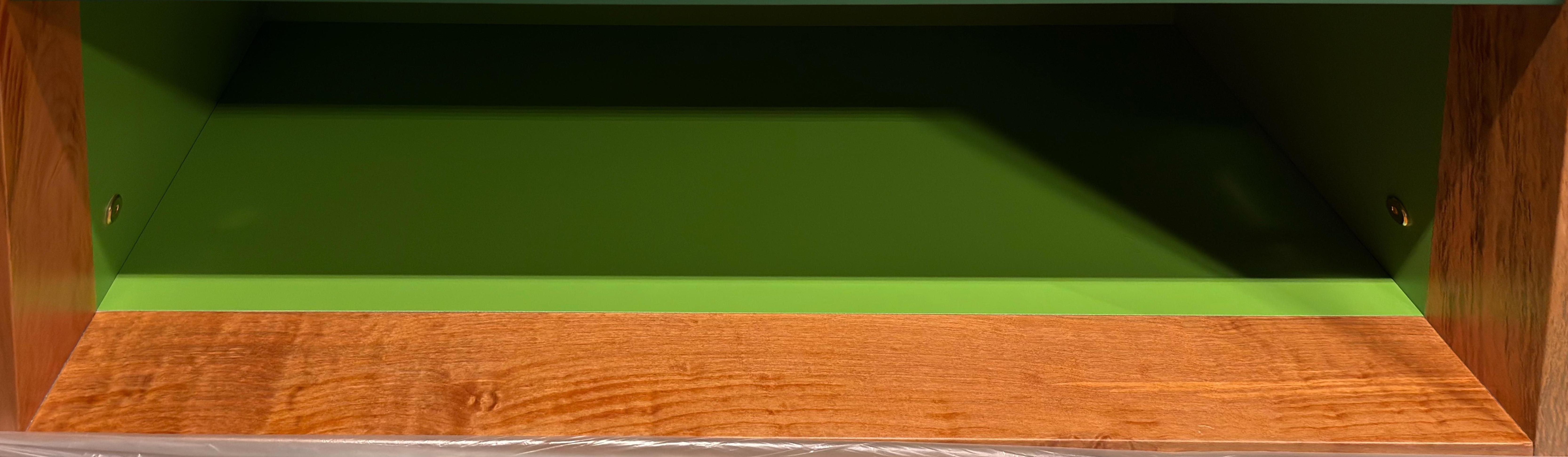 Shelf image