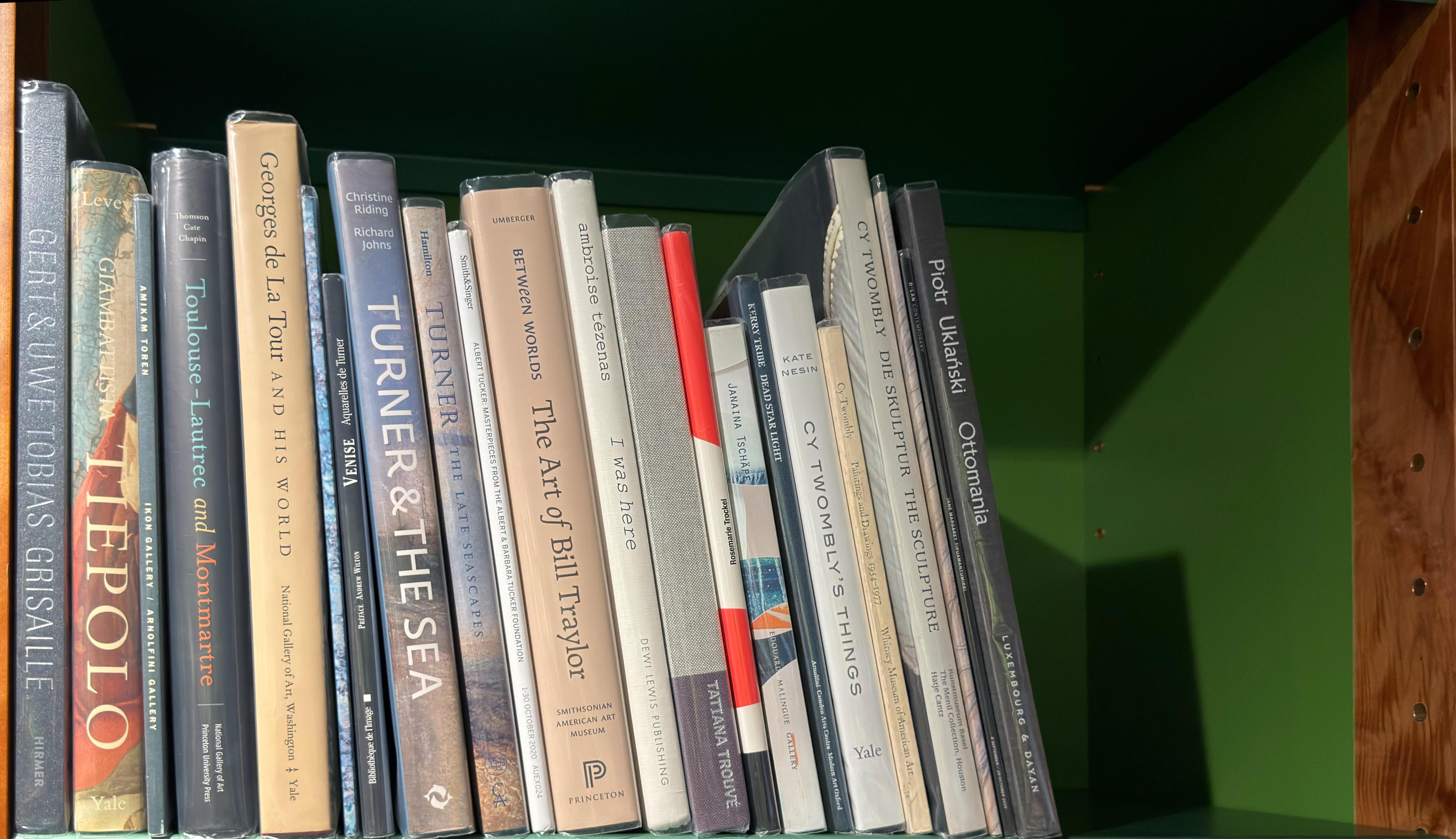 Shelf image