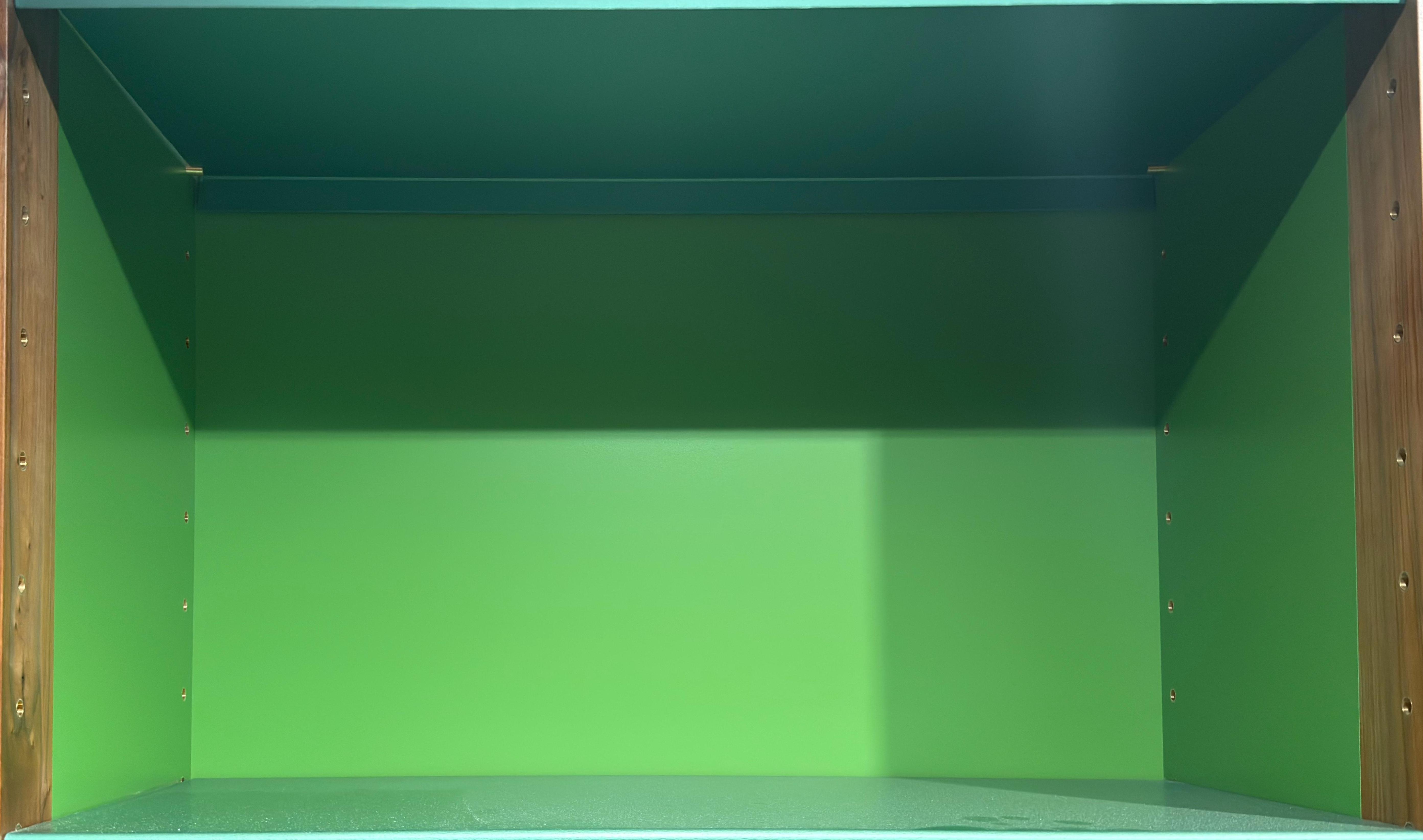 Shelf image