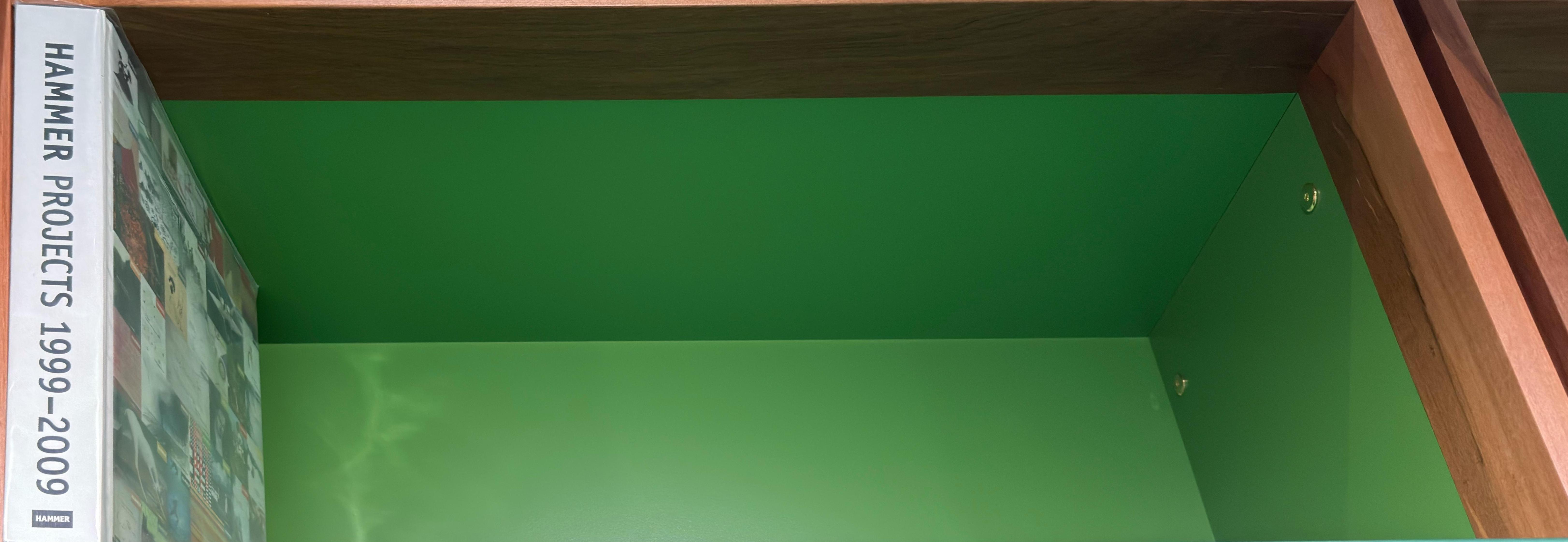 Shelf image