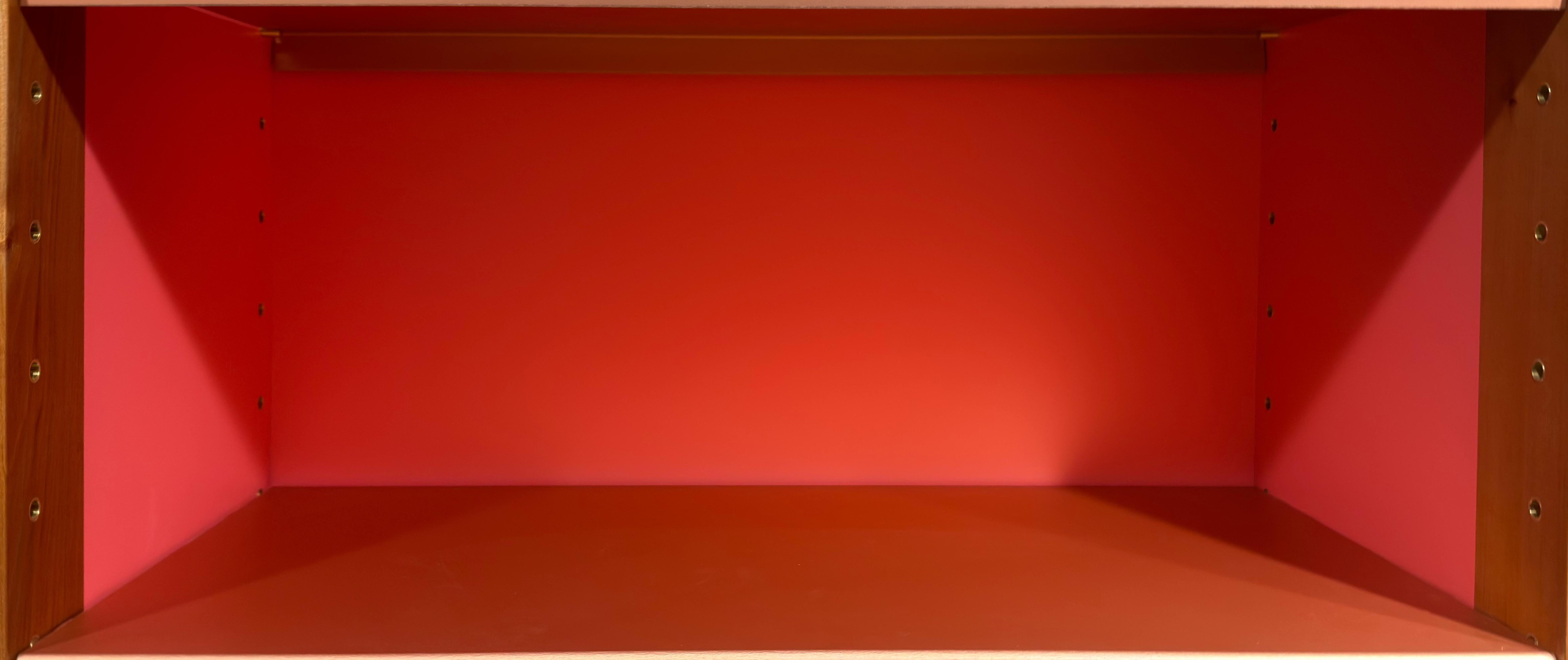 Shelf image