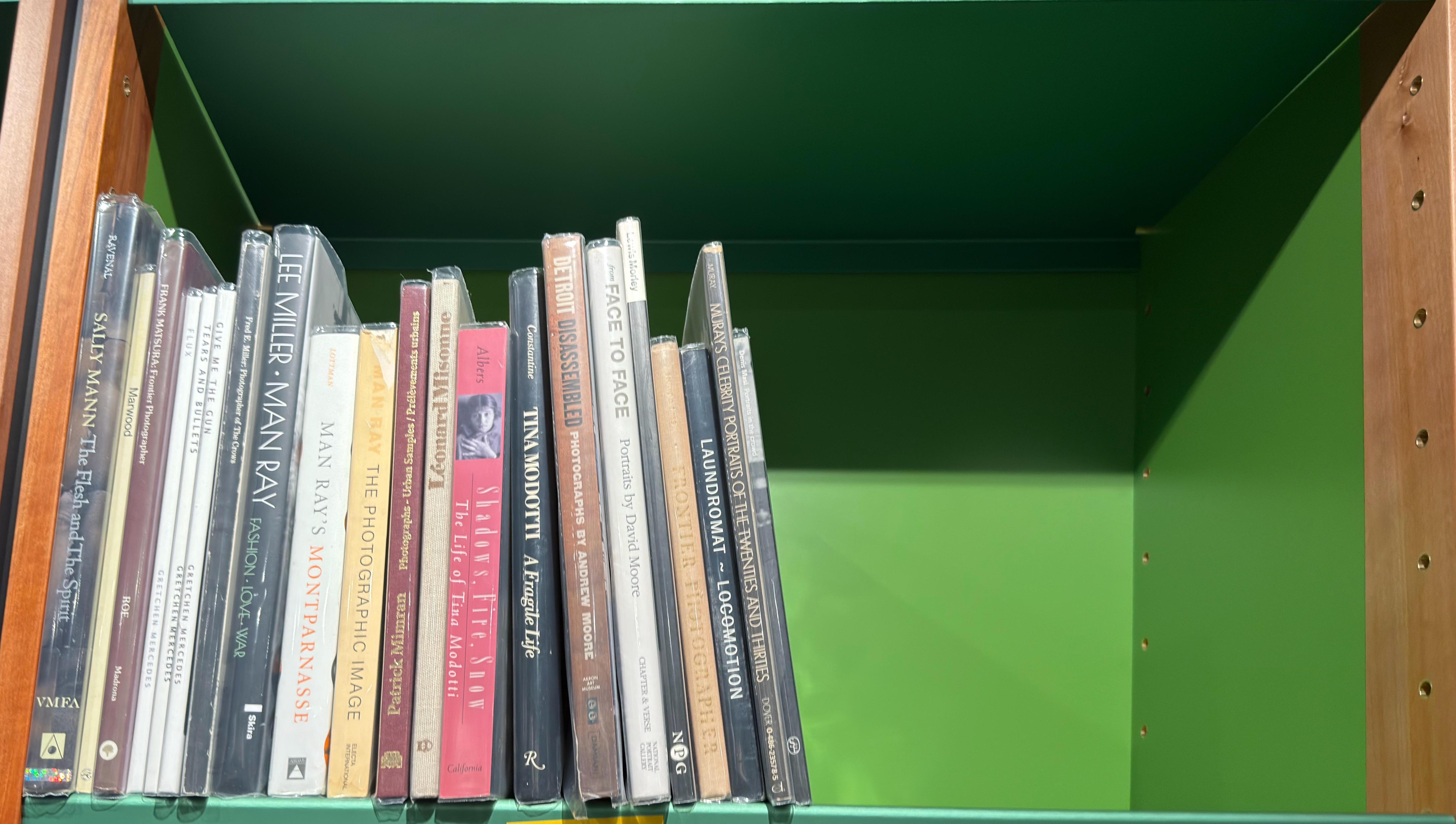 Shelf image