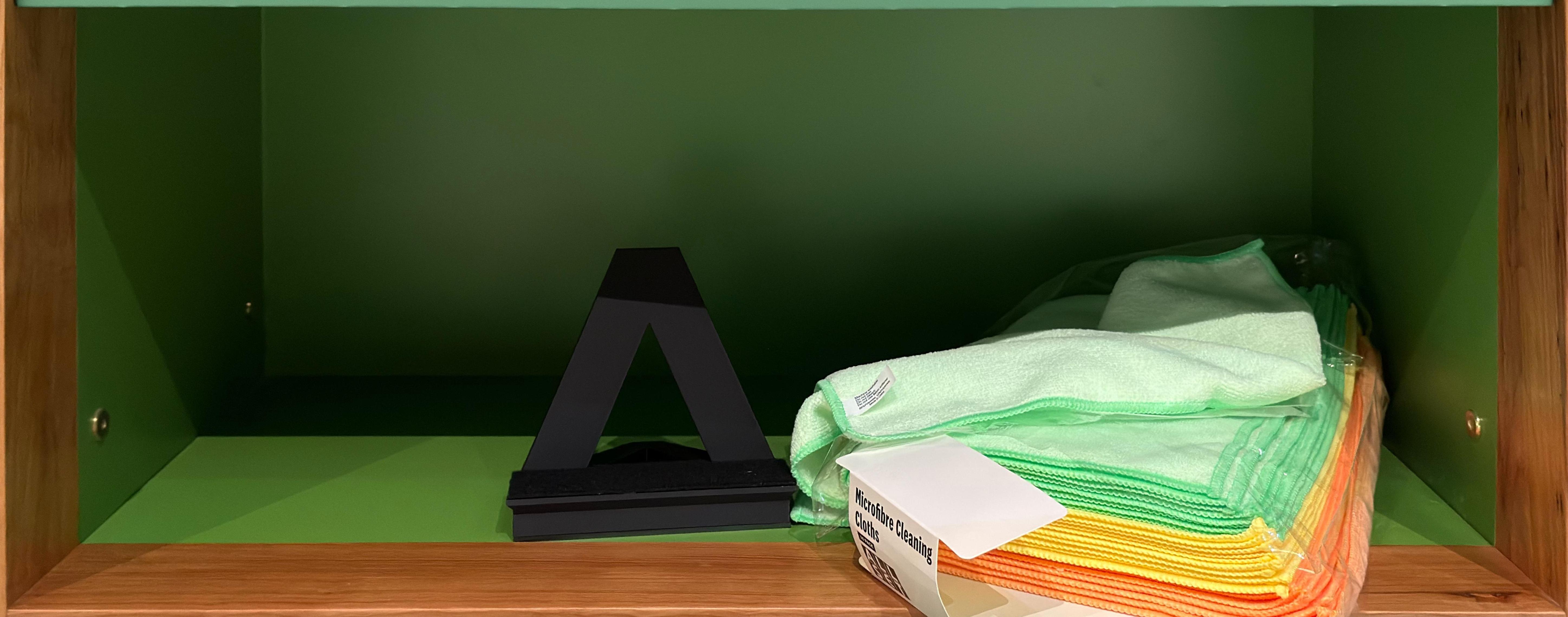 Shelf image