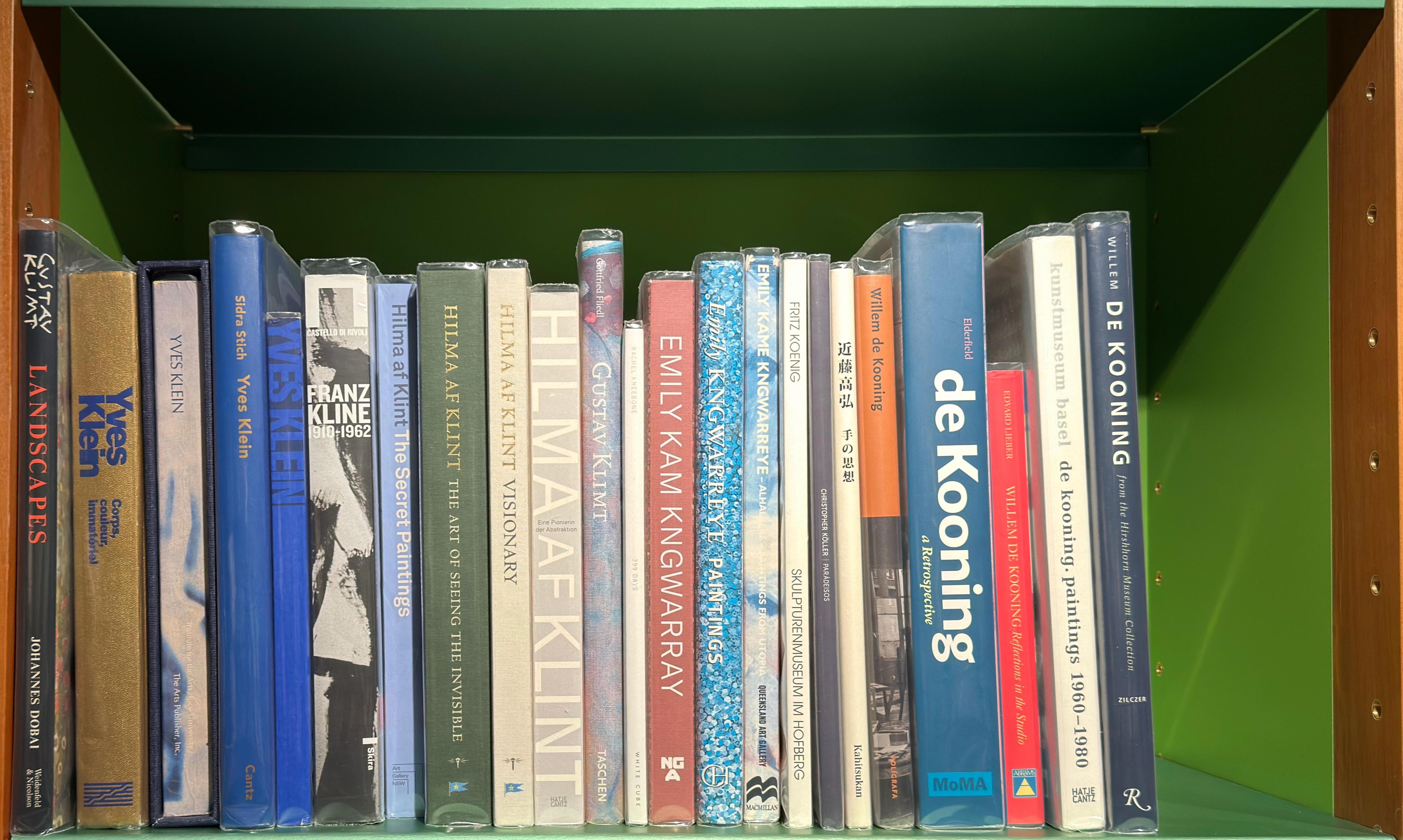 Shelf image
