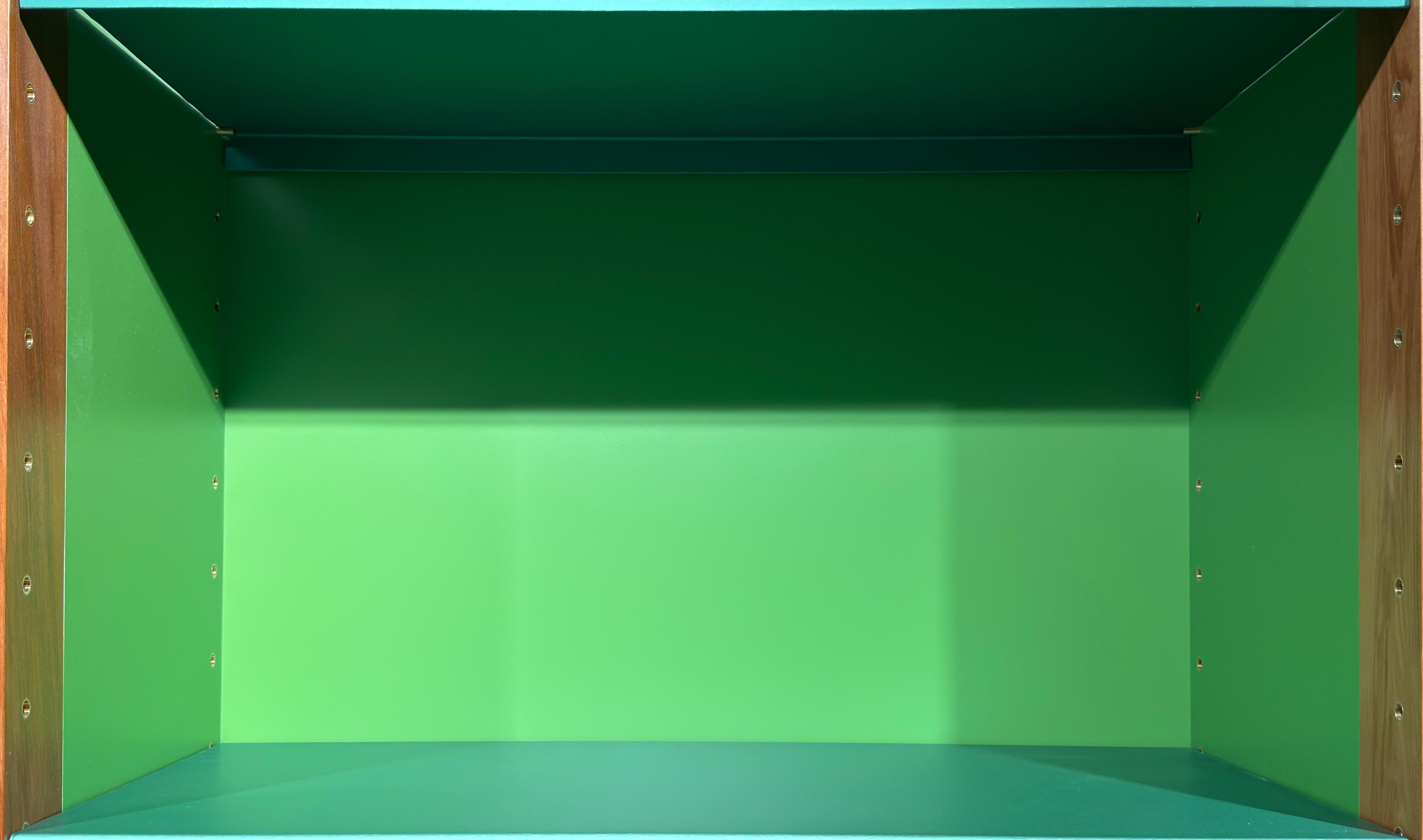 Shelf image
