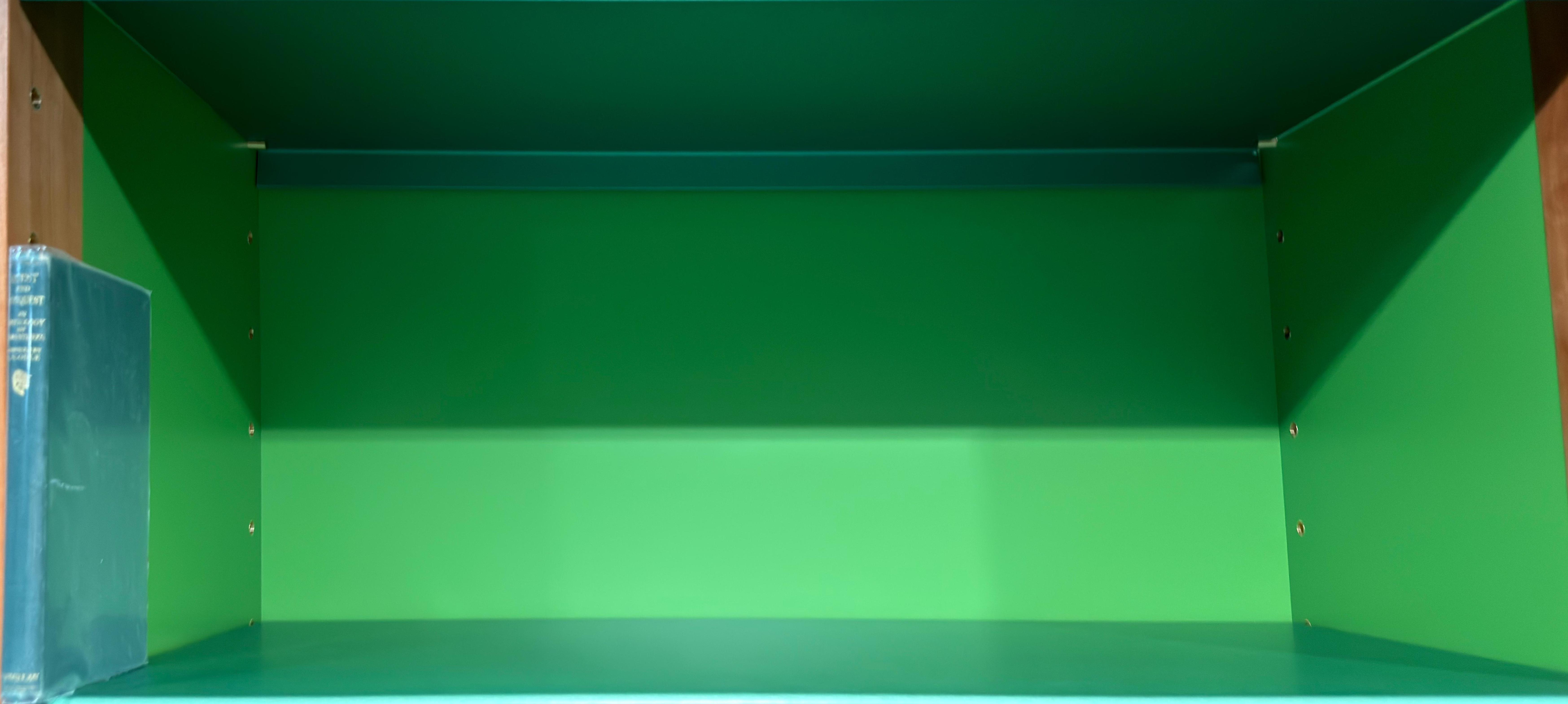 Shelf image