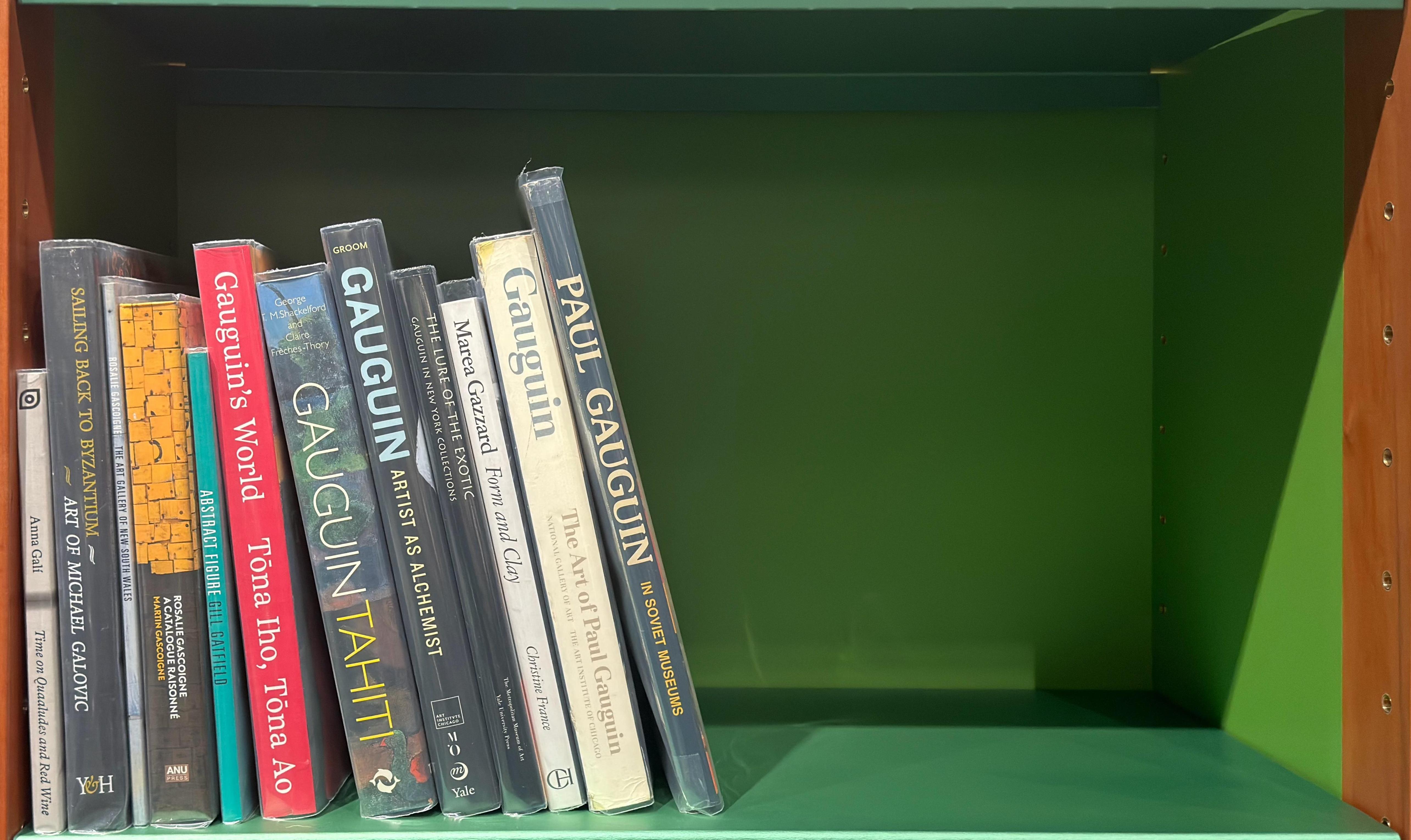 Shelf image