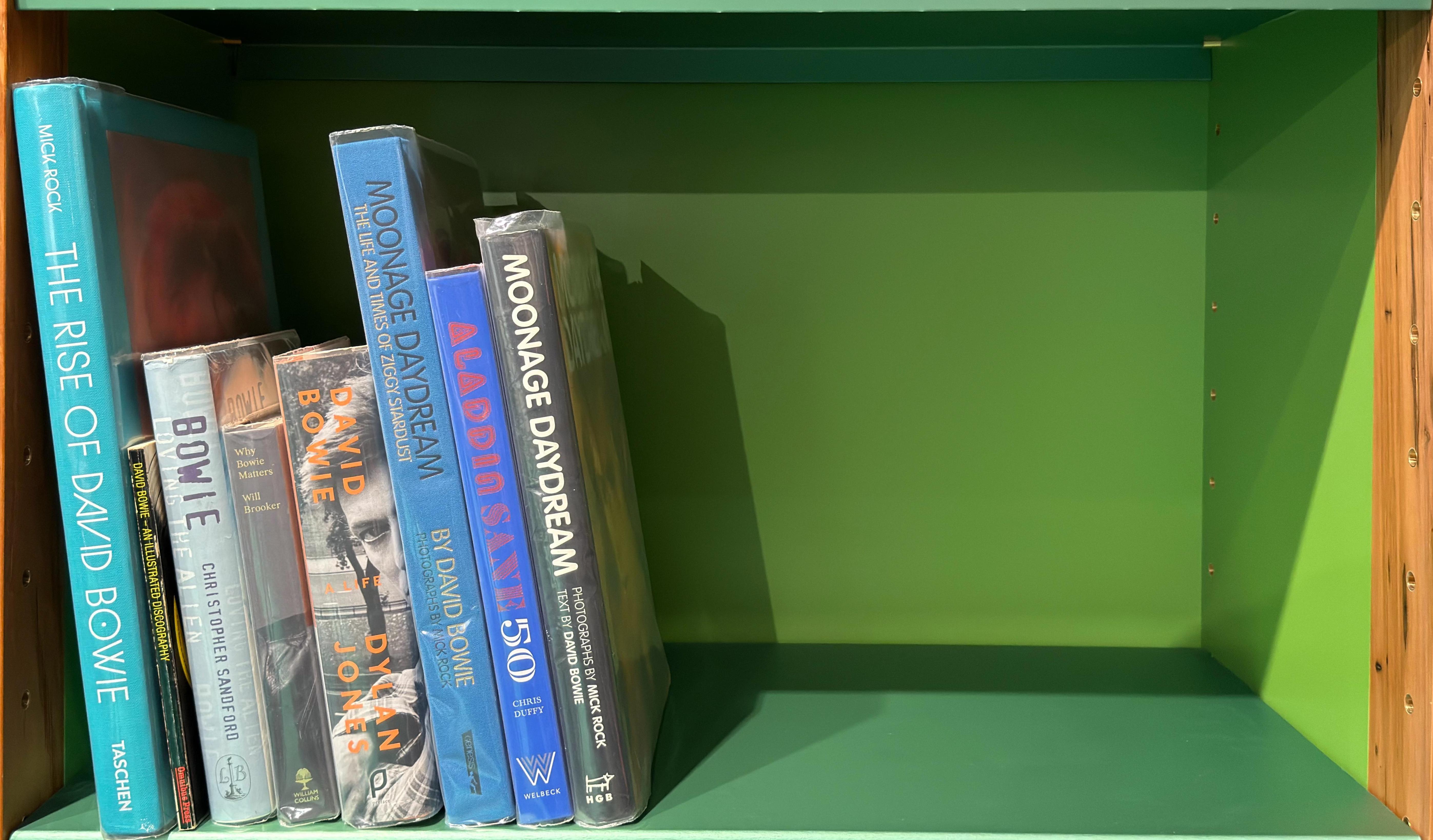 Shelf image