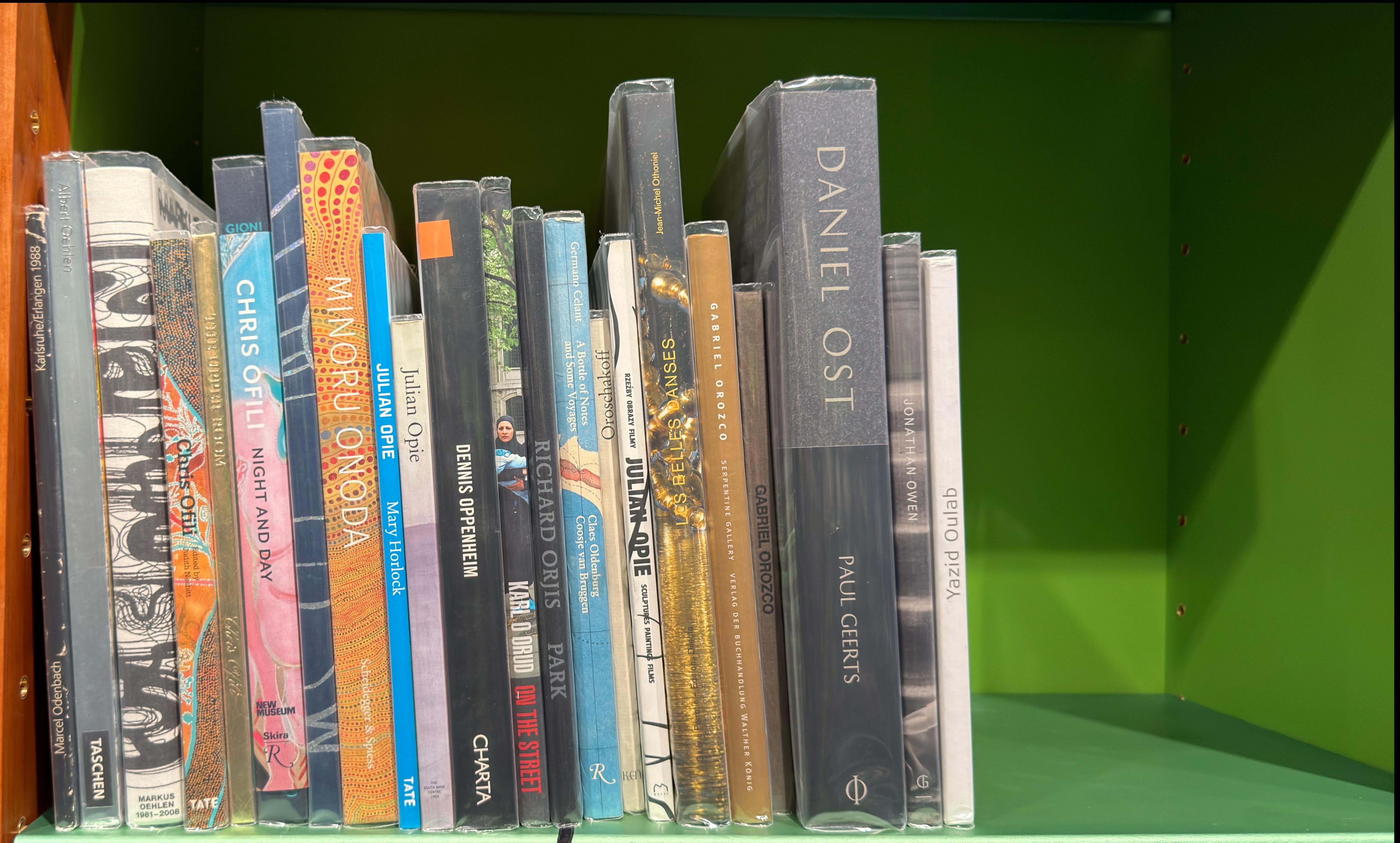 Shelf image