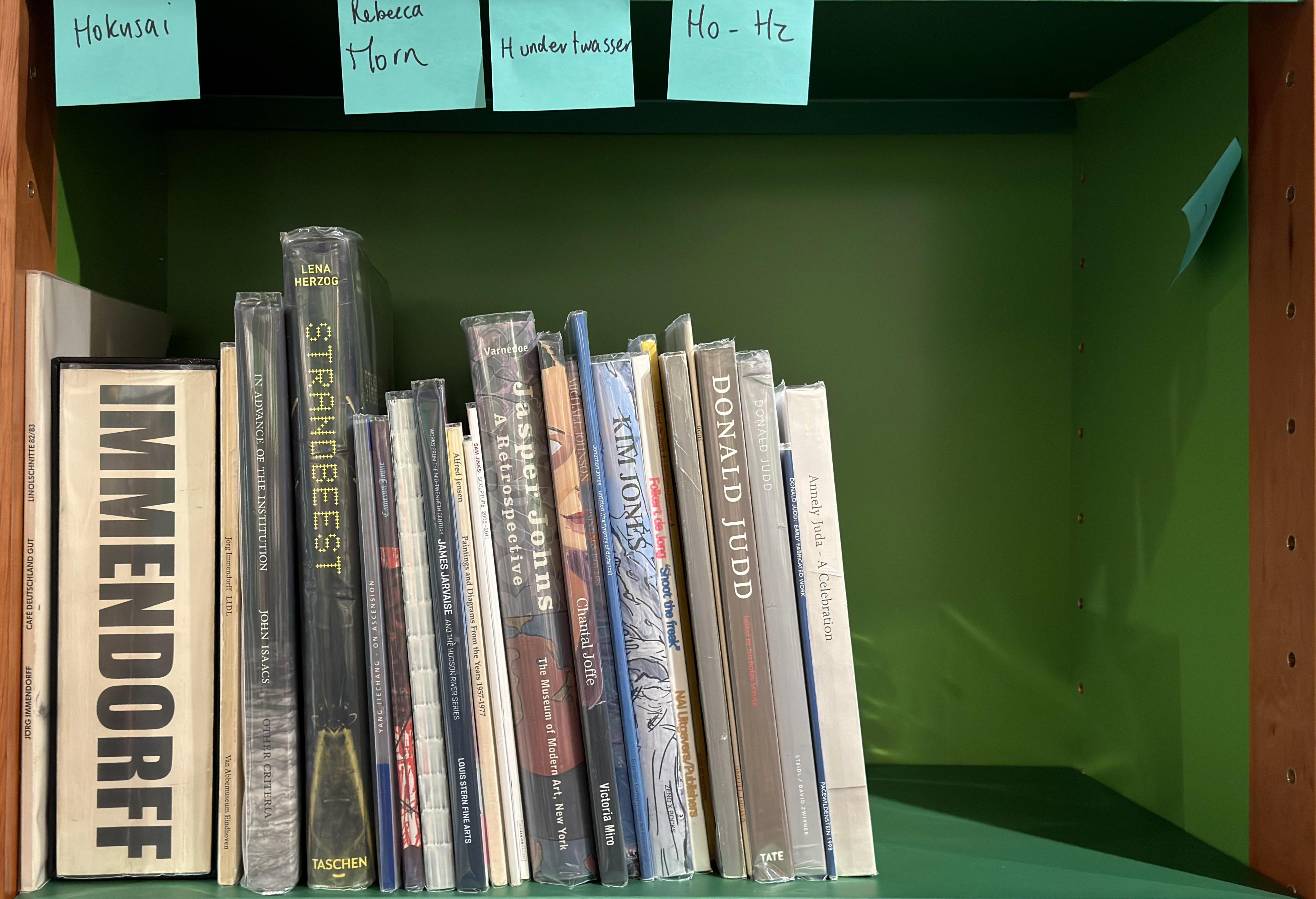 Shelf image