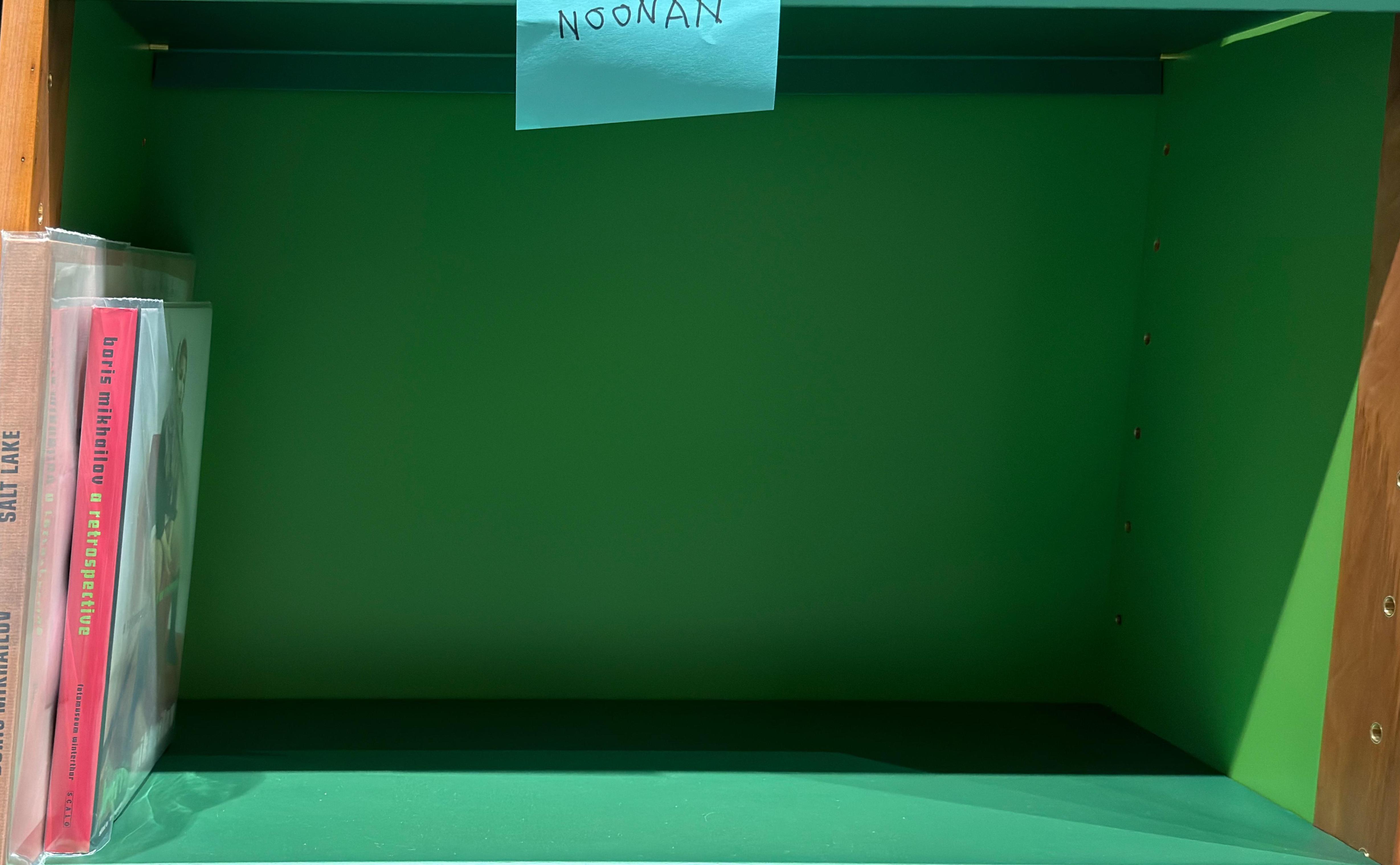 Shelf image