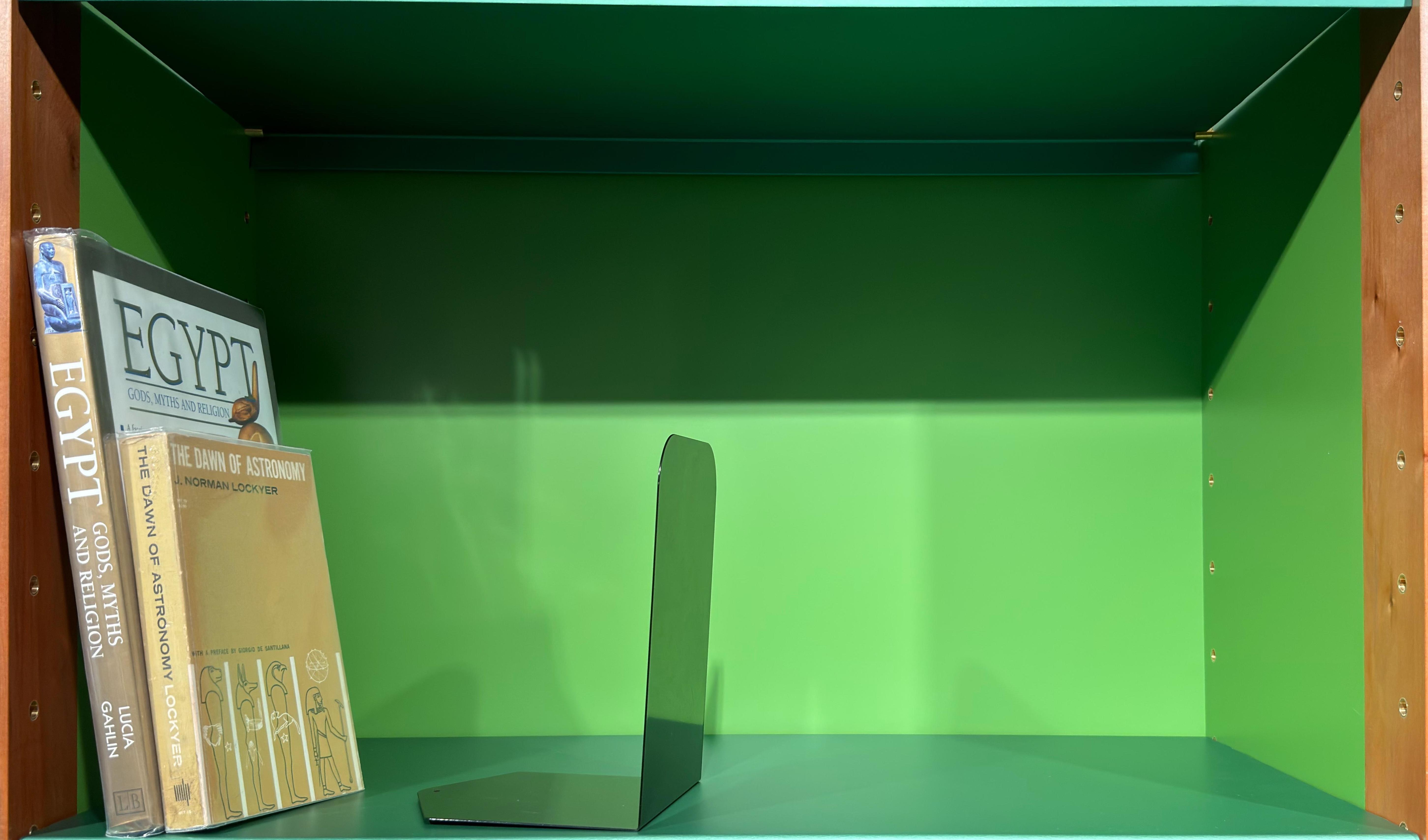 Shelf image