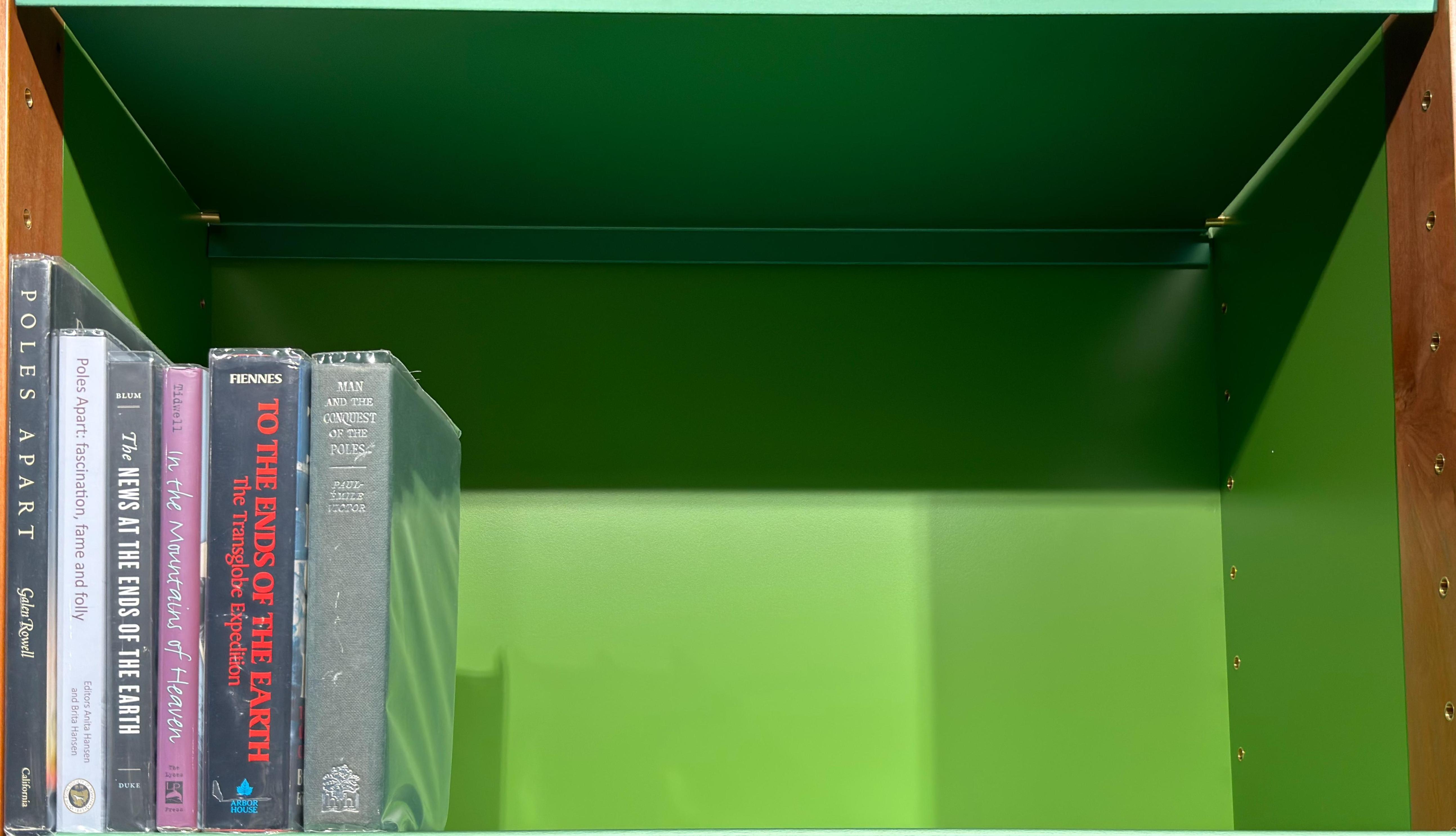 Shelf image