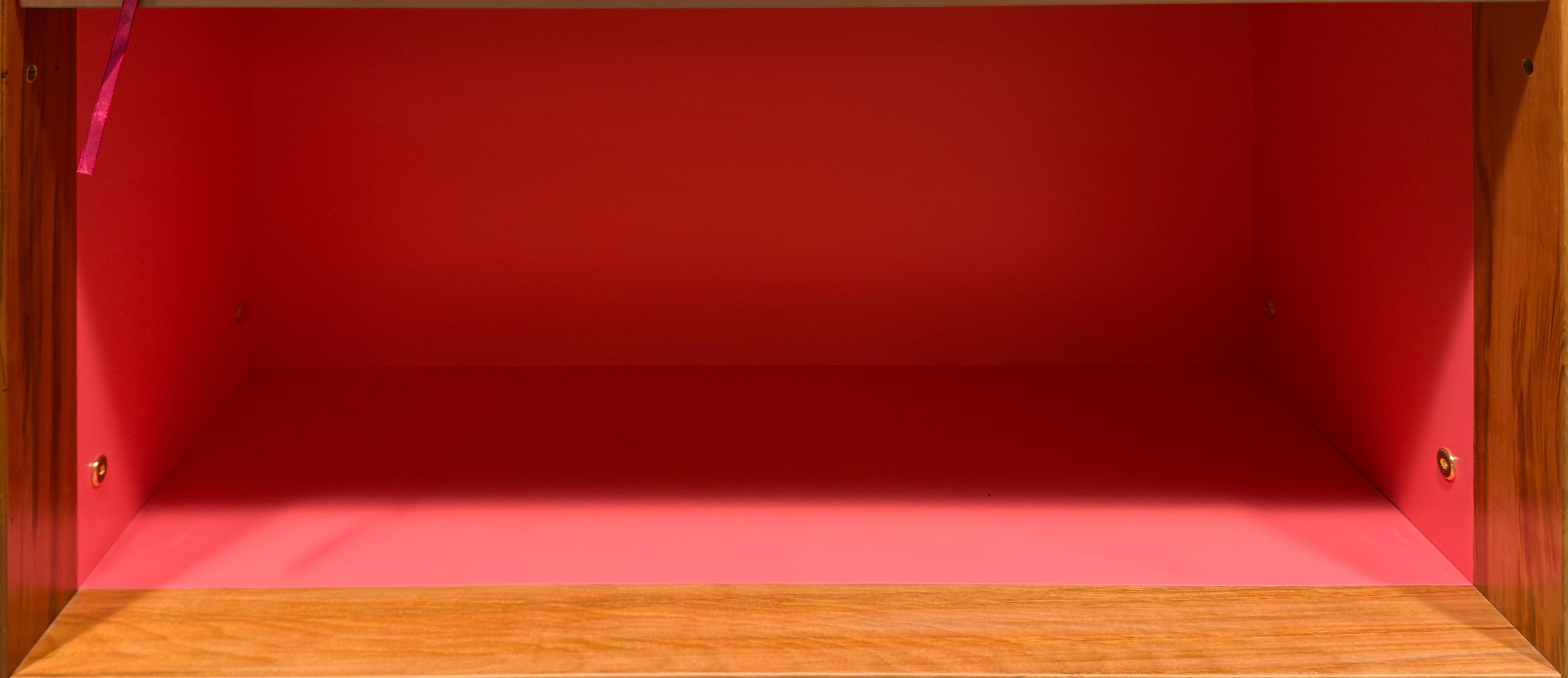 Shelf image