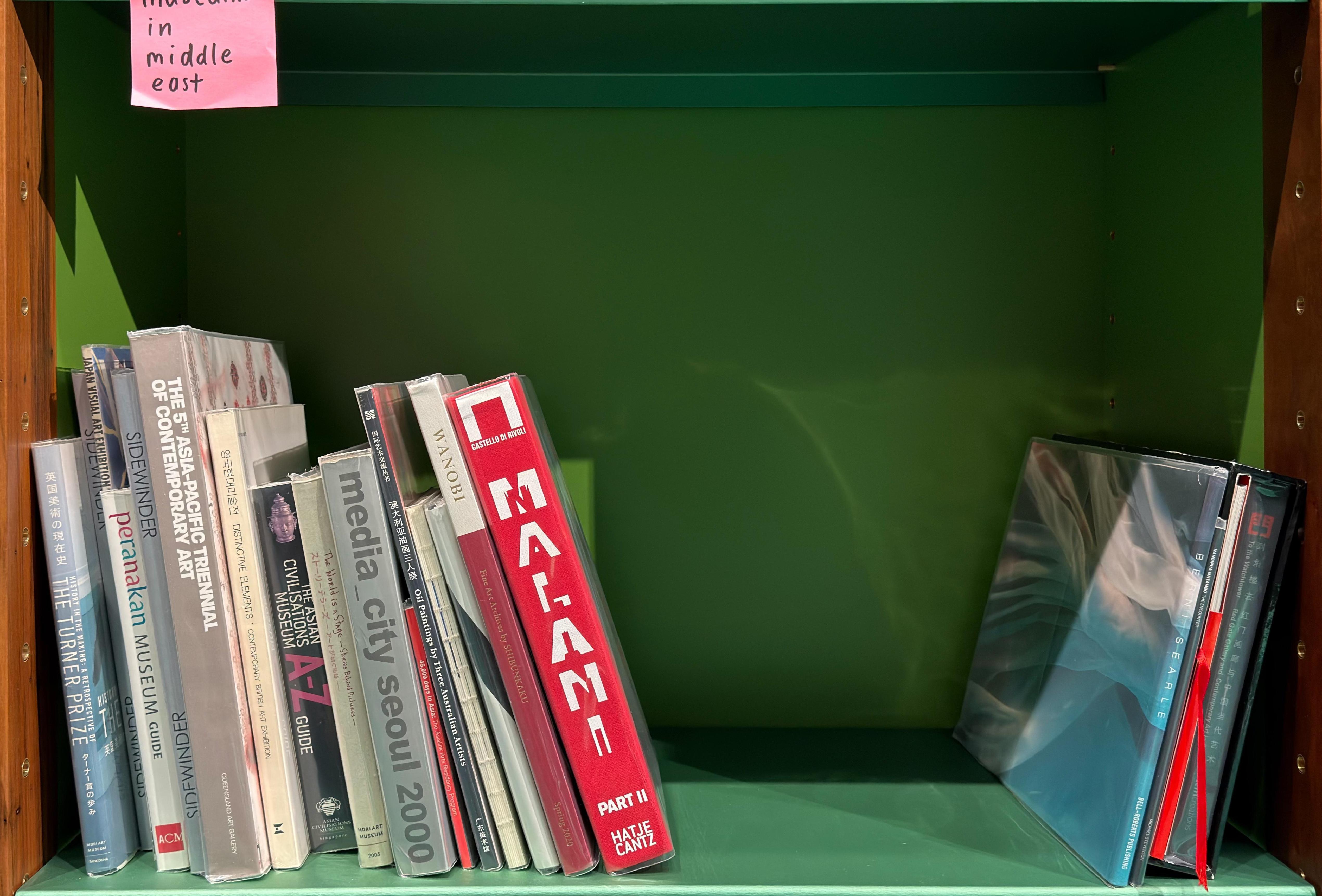 Shelf image