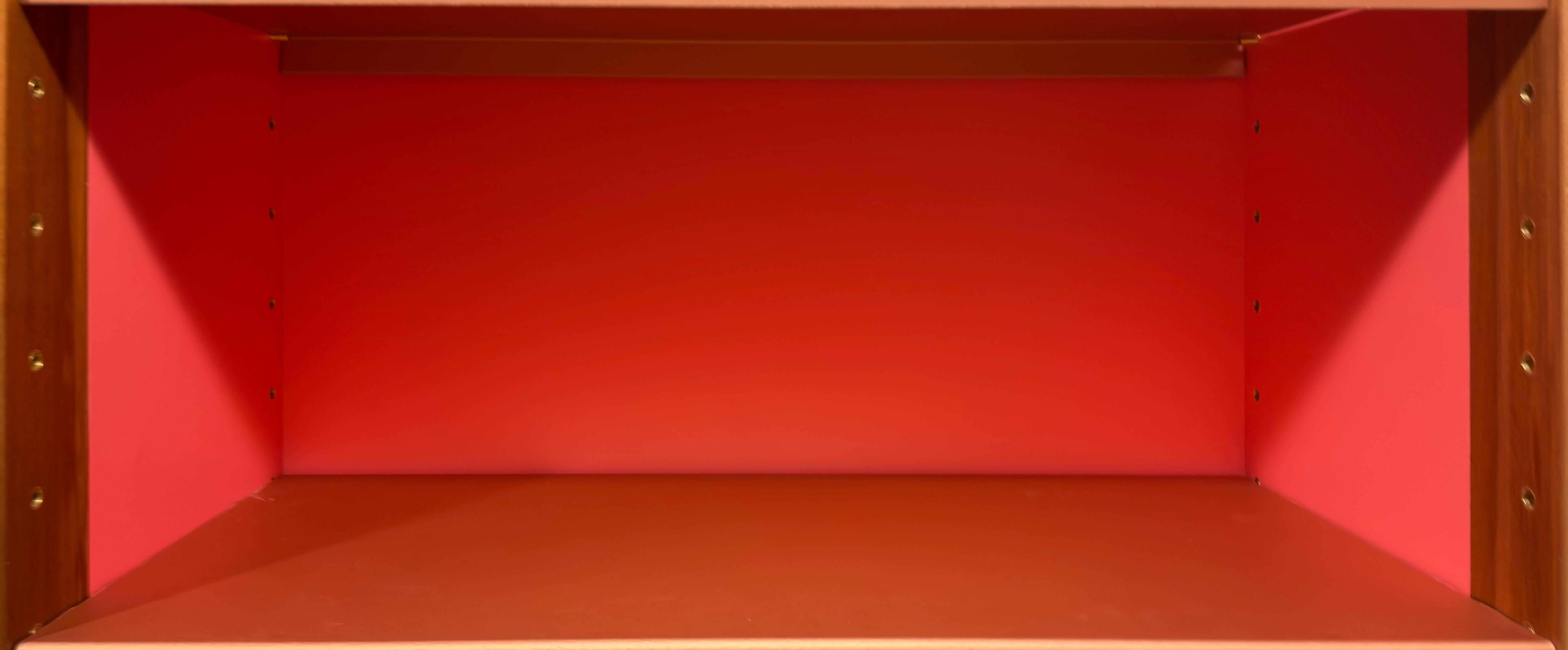 Shelf image