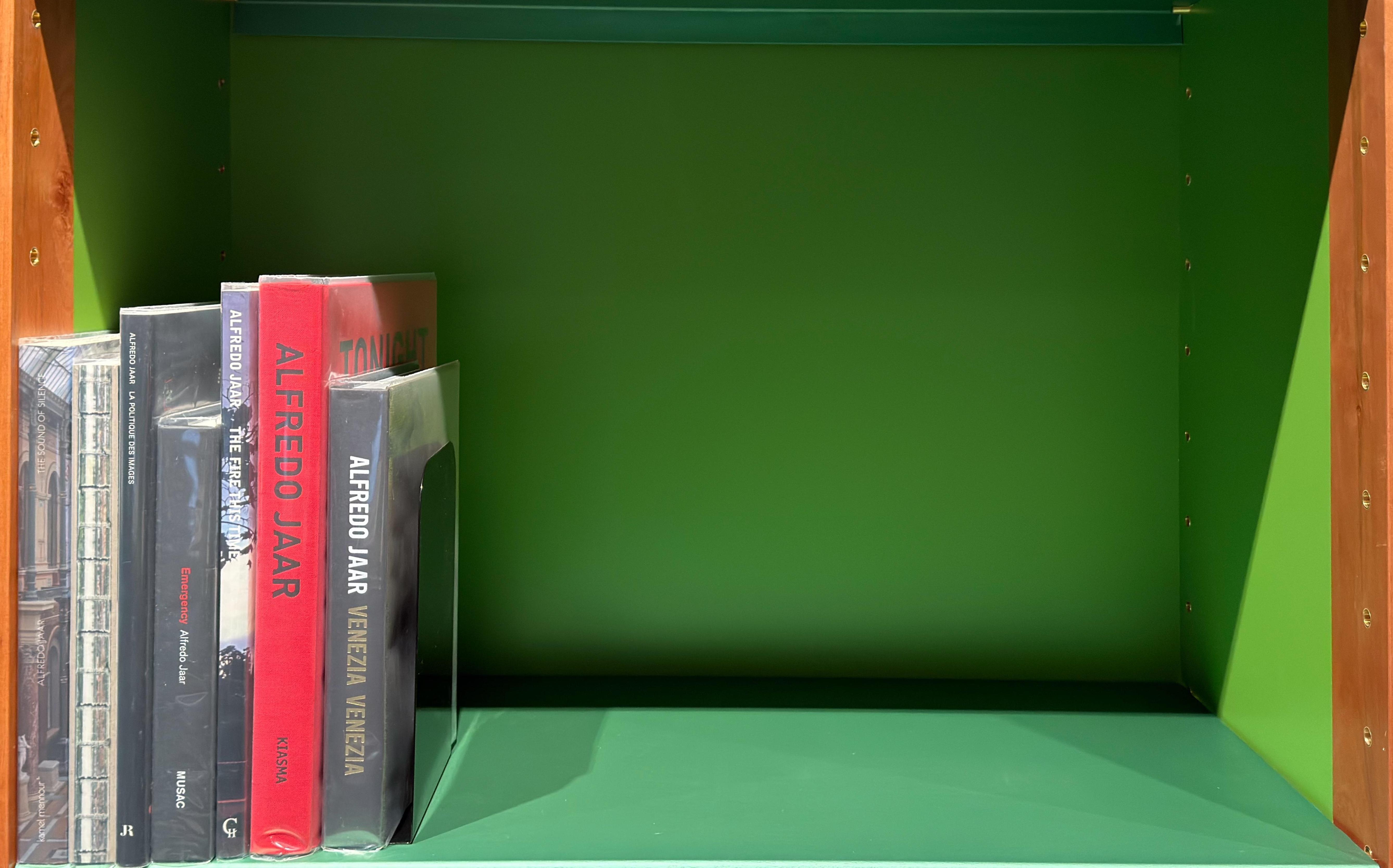 Shelf image