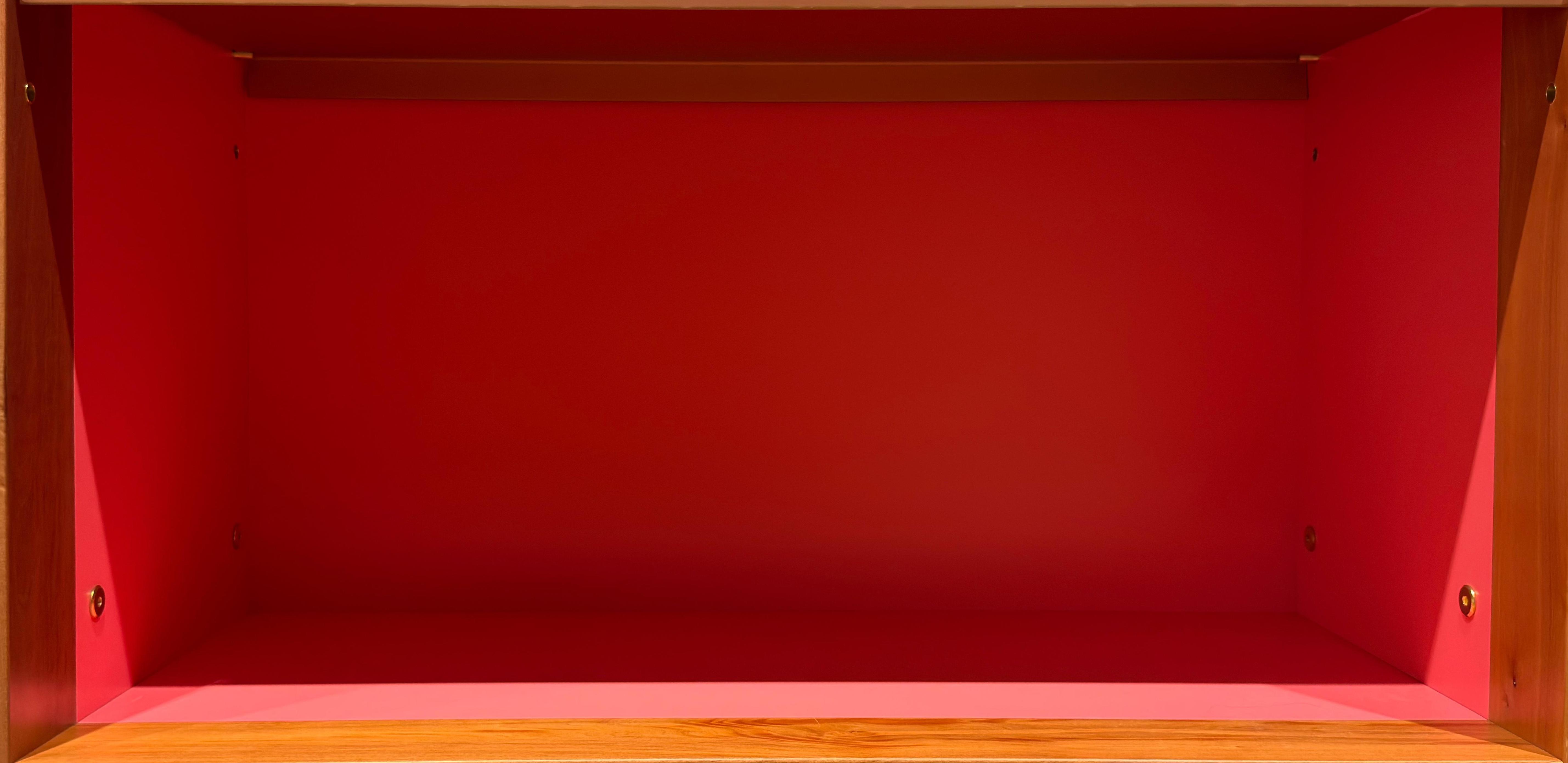 Shelf image