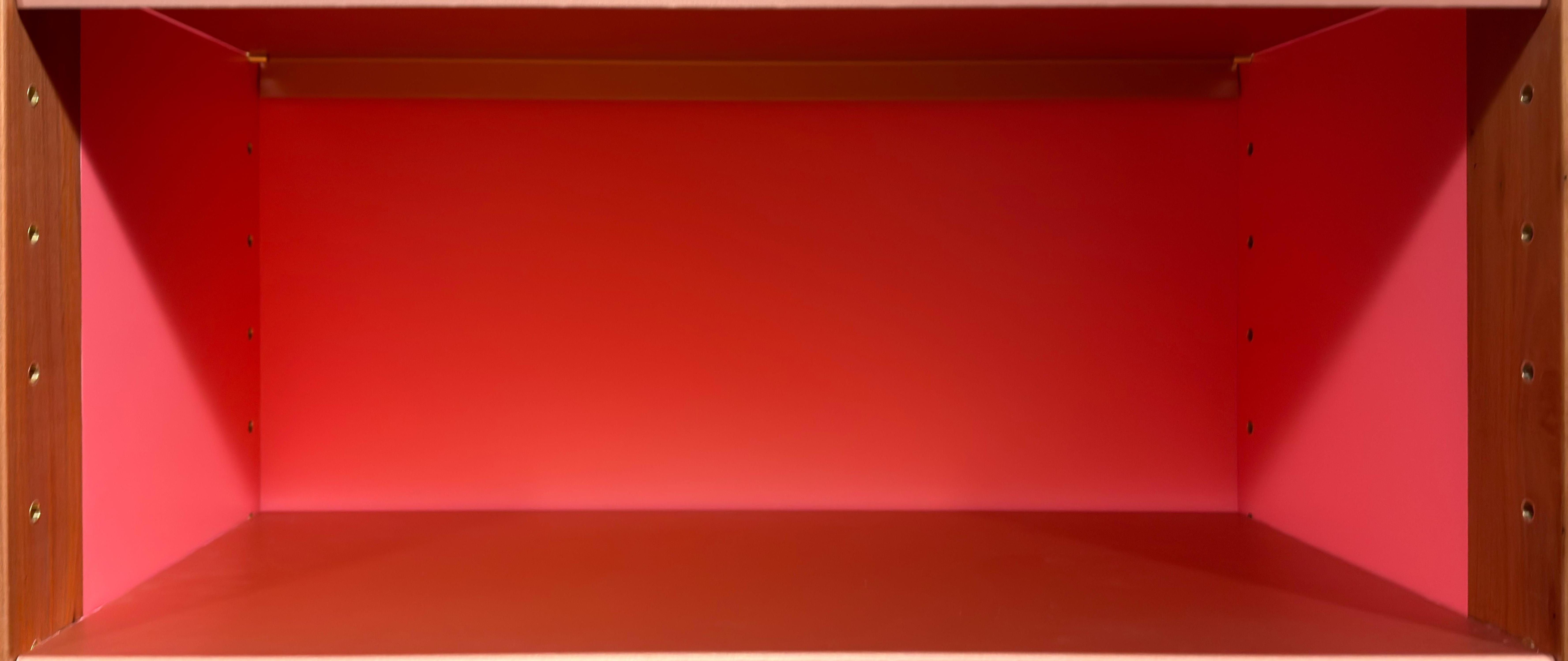 Shelf image