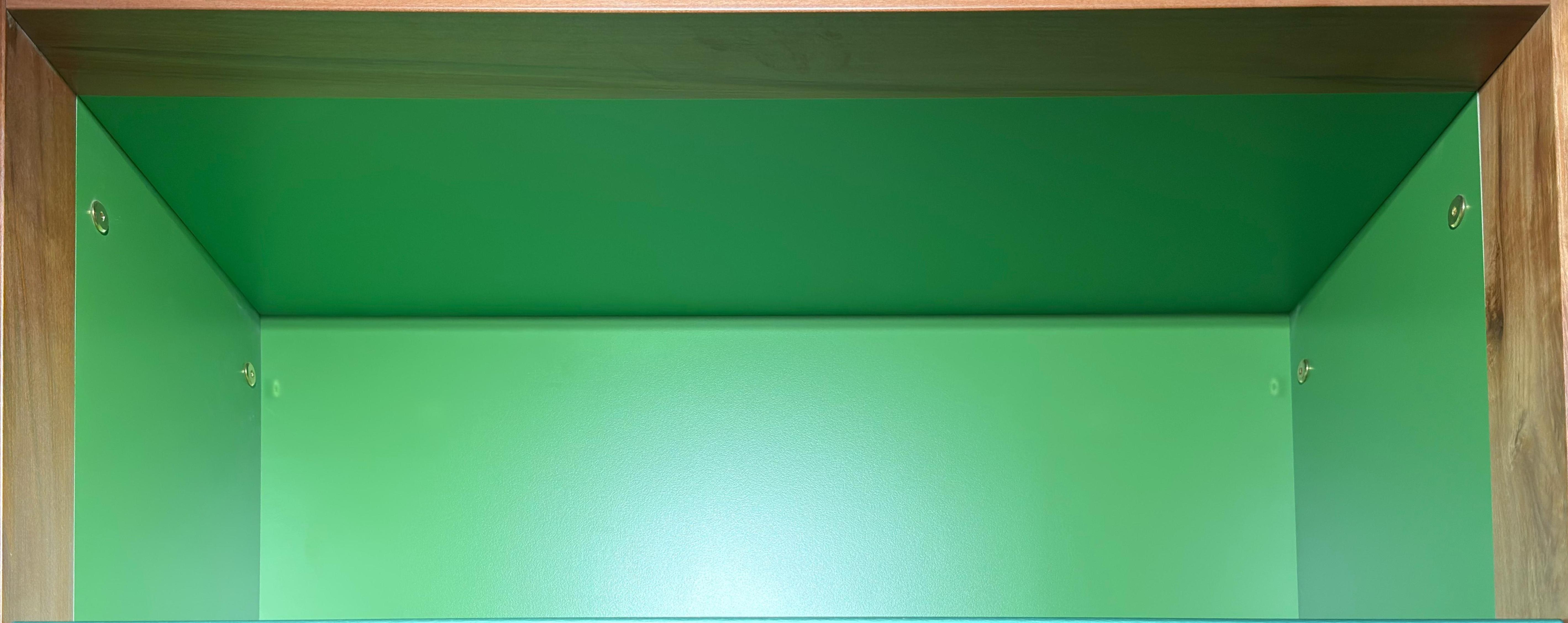 Shelf image