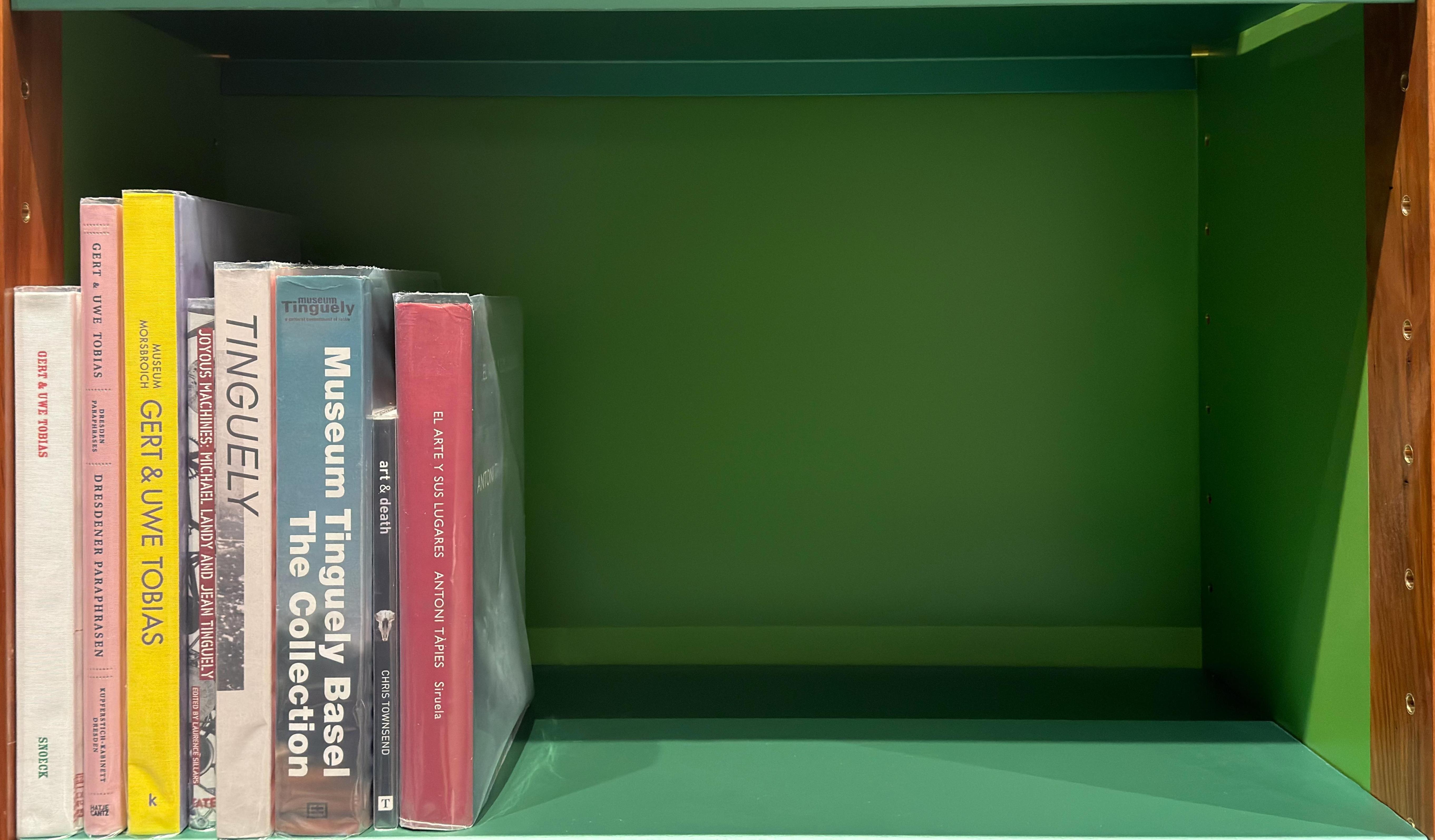 Shelf image