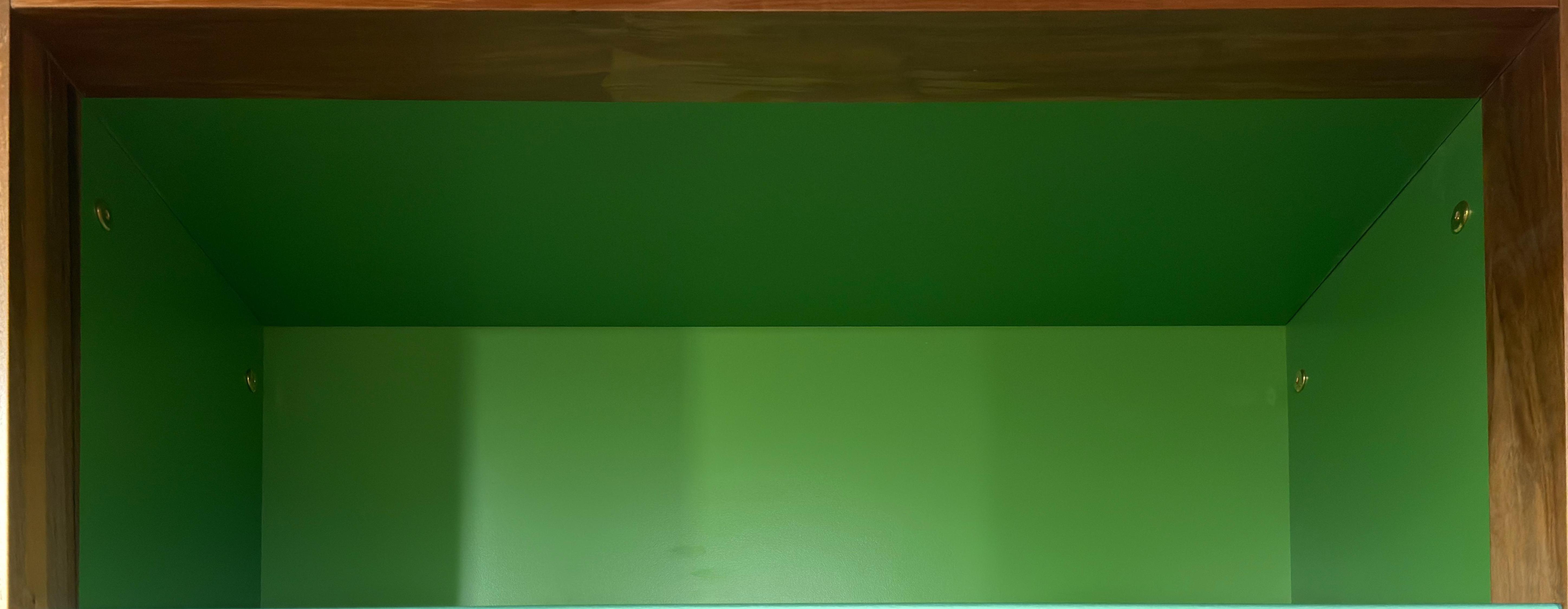 Shelf image