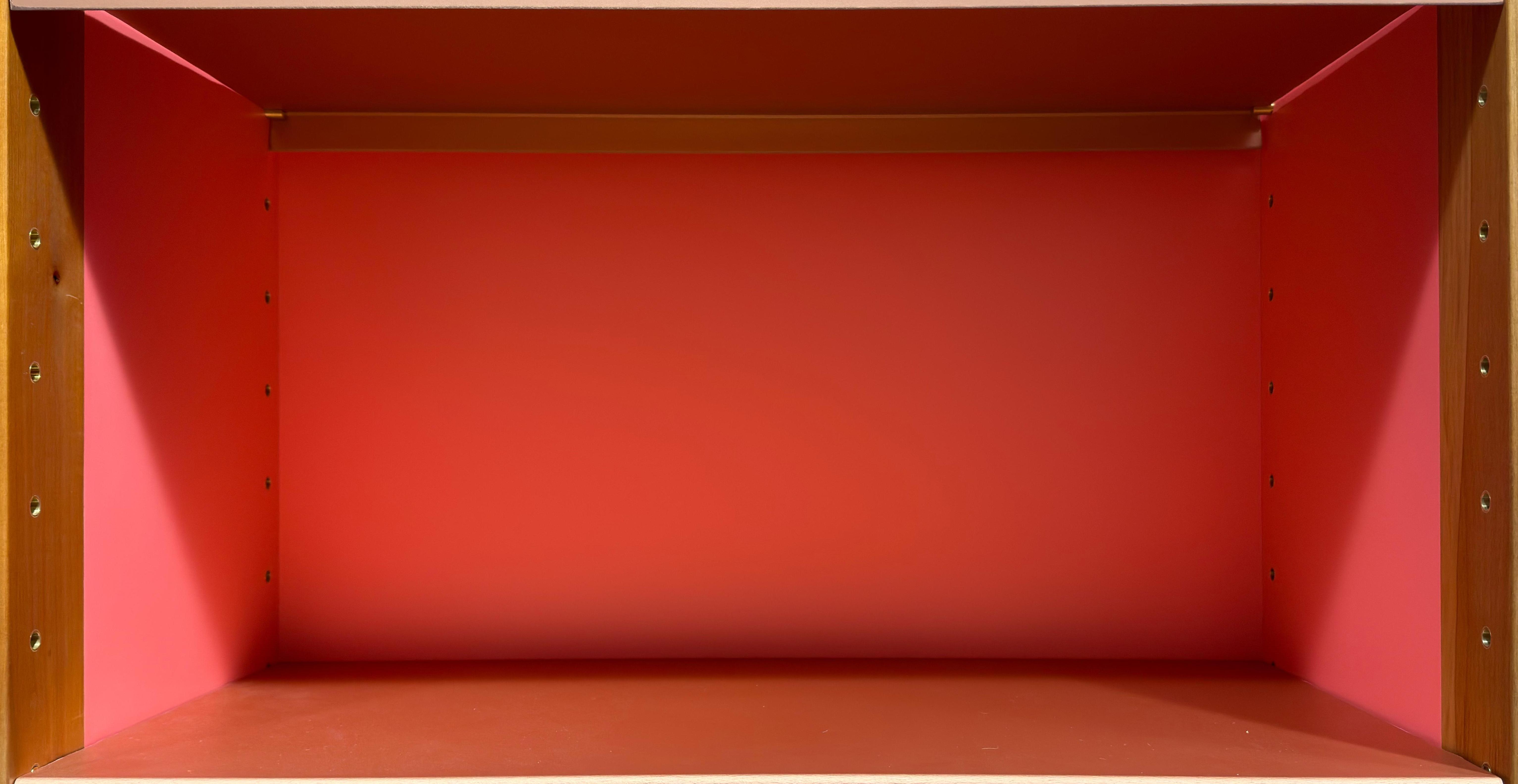 Shelf image