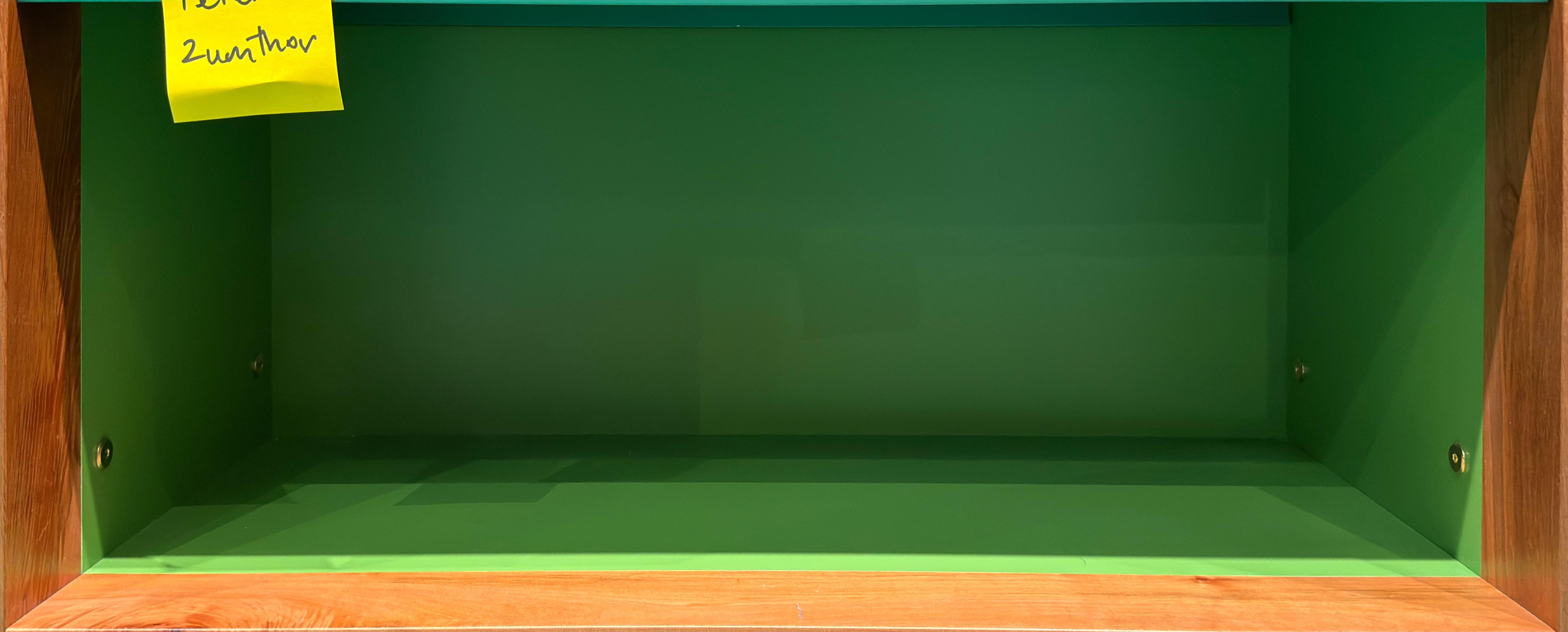 Shelf image