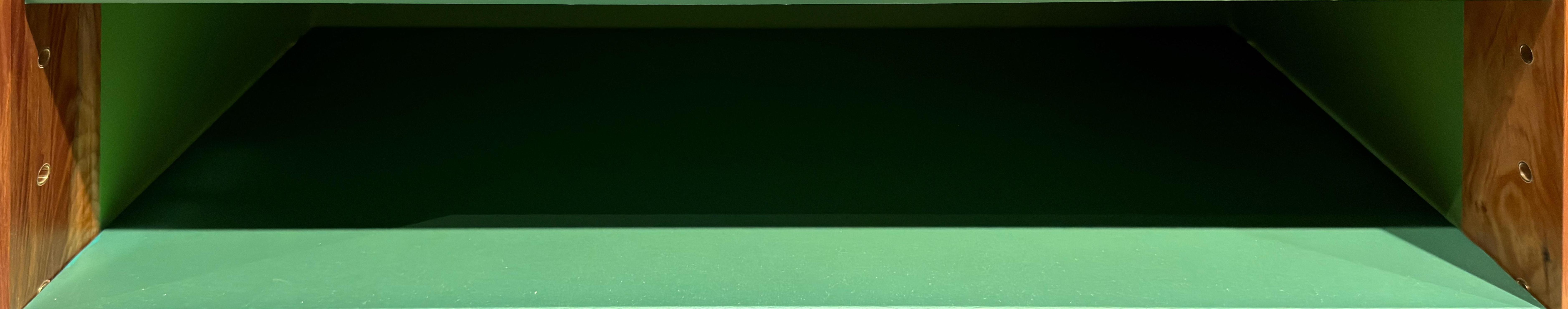Shelf image